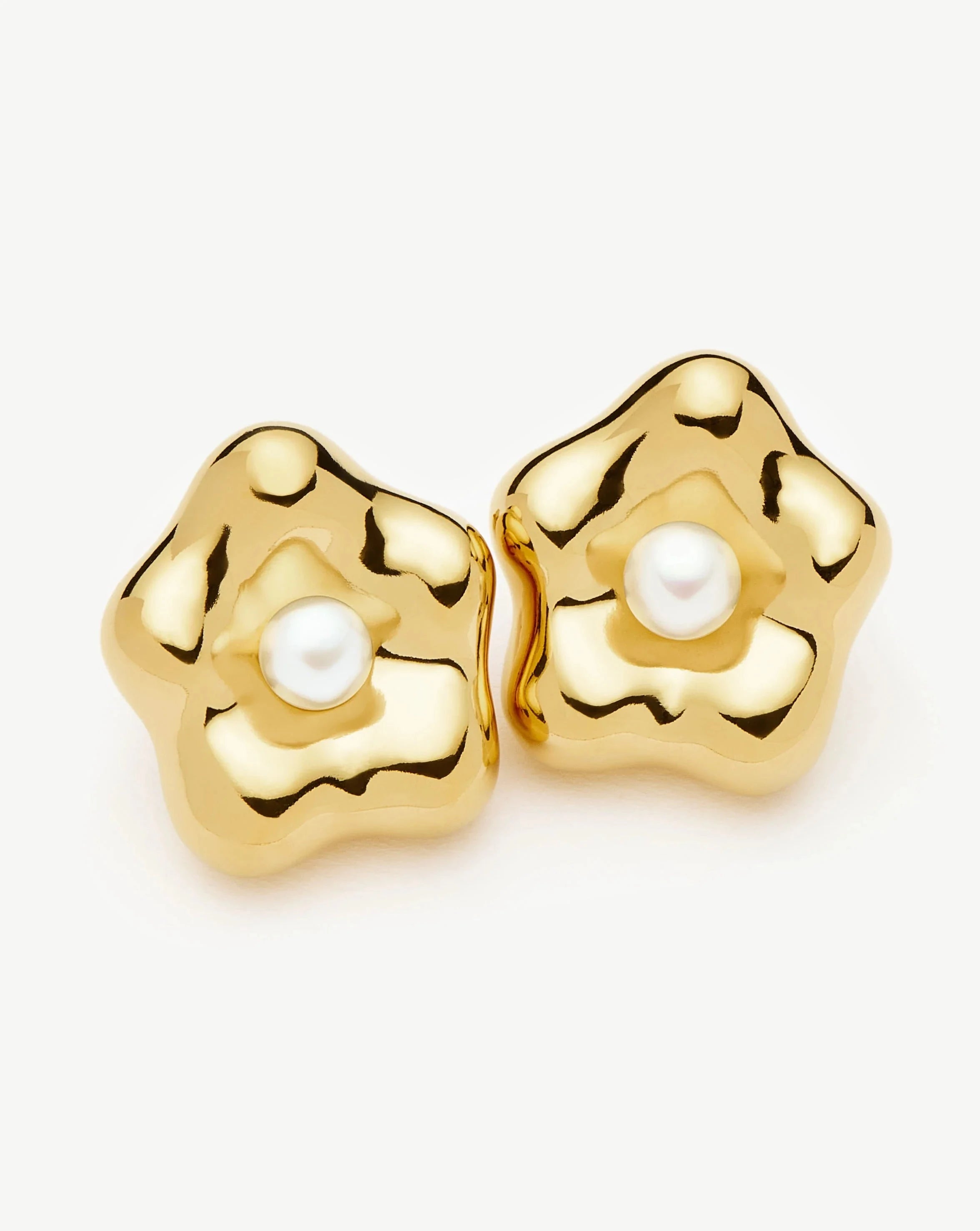 Eny Puffy Daisy Oversized Stud Earrings - 18k Gold Plated with Pearl Accents | Trendy Fashion Jewelry for Women, Perfect for Parties, Weddings & Everyday Wear