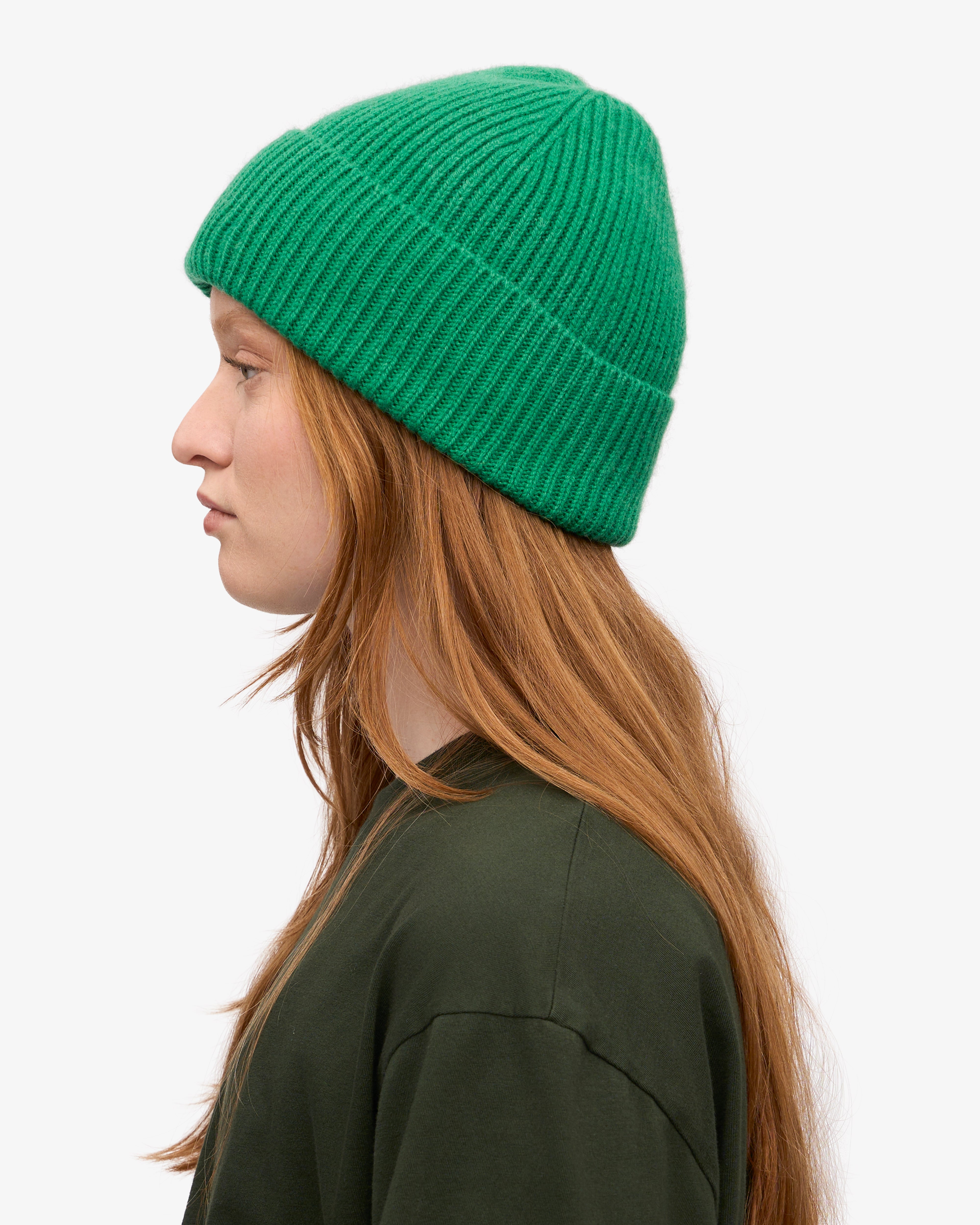 Premium Merino Wool Beanie for Men & Women - Soft Warm Winter Hat in Kelly Green - Perfect for Skiing, Hiking & Outdoor Activities