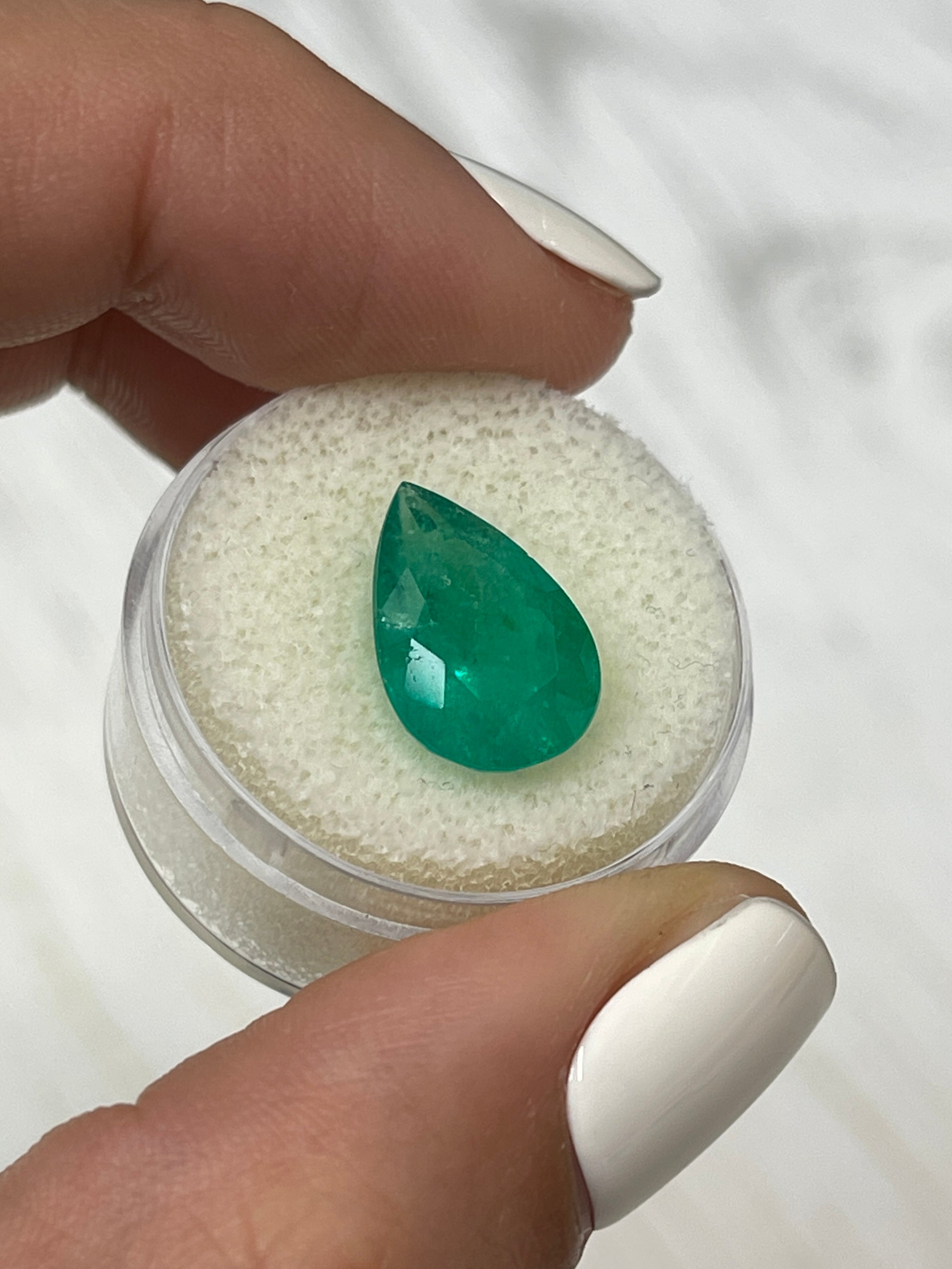 5.86 Carat 15x10mm Rich Green Natural Loose Colombian Emerald Pear Cut Gemstone for Jewelry Making, Engagement Rings & Luxury Gifts