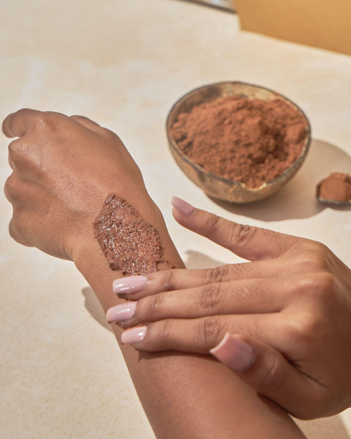 Vivid Nature's Apricot & Sandalwood Body Scrub - Exfoliating & Moisturizing for Soft Skin - Perfect for Spa Day & At-Home Skincare Routine