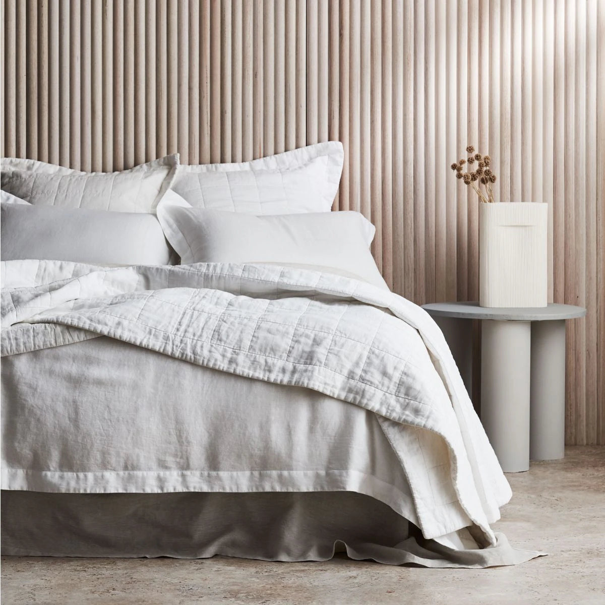 Sheridan Abbotson White Bed Cover - Luxury Soft Cotton Quilted Bedspread for King, Queen & Full Size Beds - Perfect for Master Bedroom, Guest Room & Hotel Decor