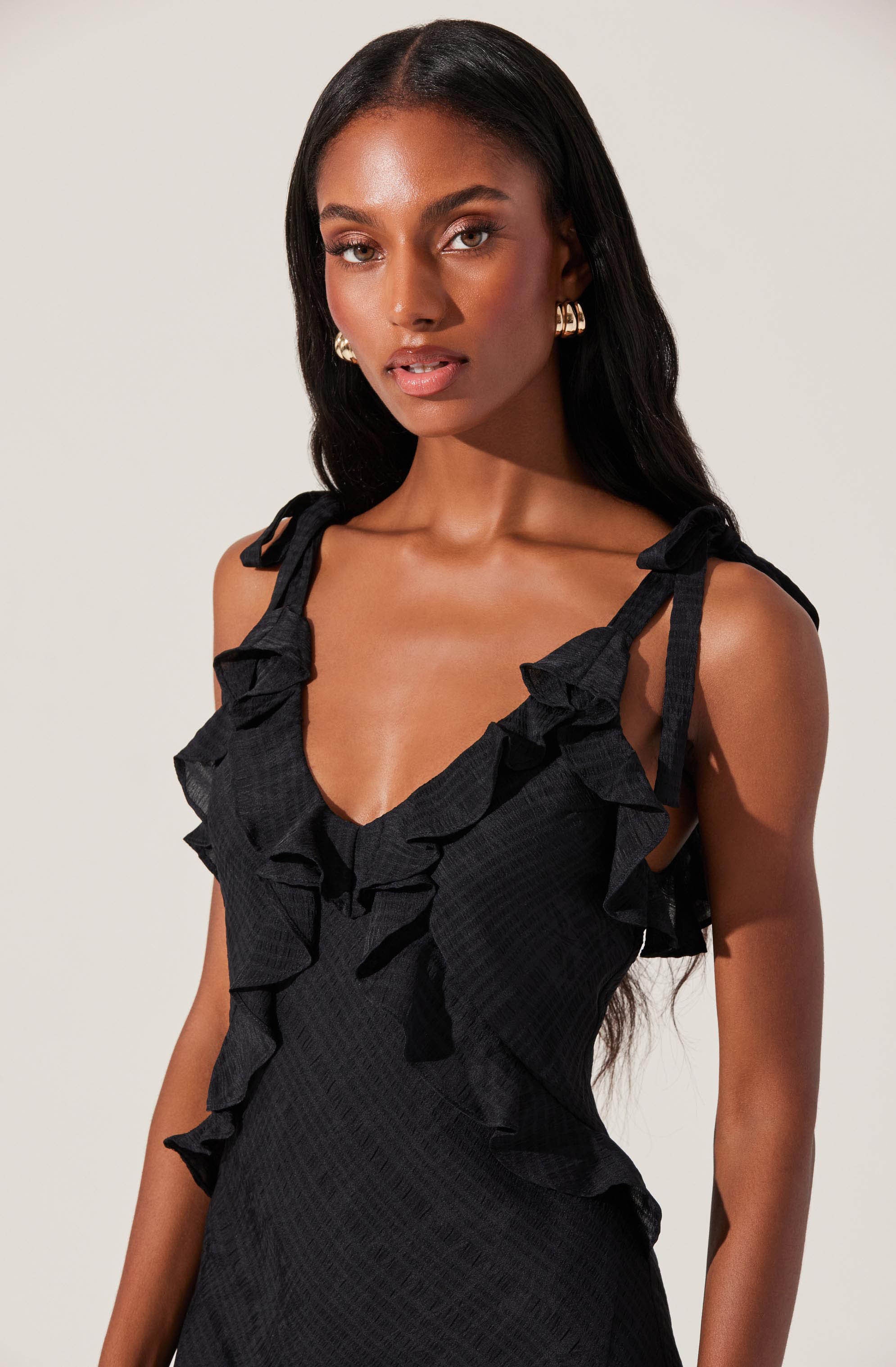 Sorbae Women's Ruffle Maxi Dress - Flowy Summer Beach Dress for Vacation, Party & Evening Wear