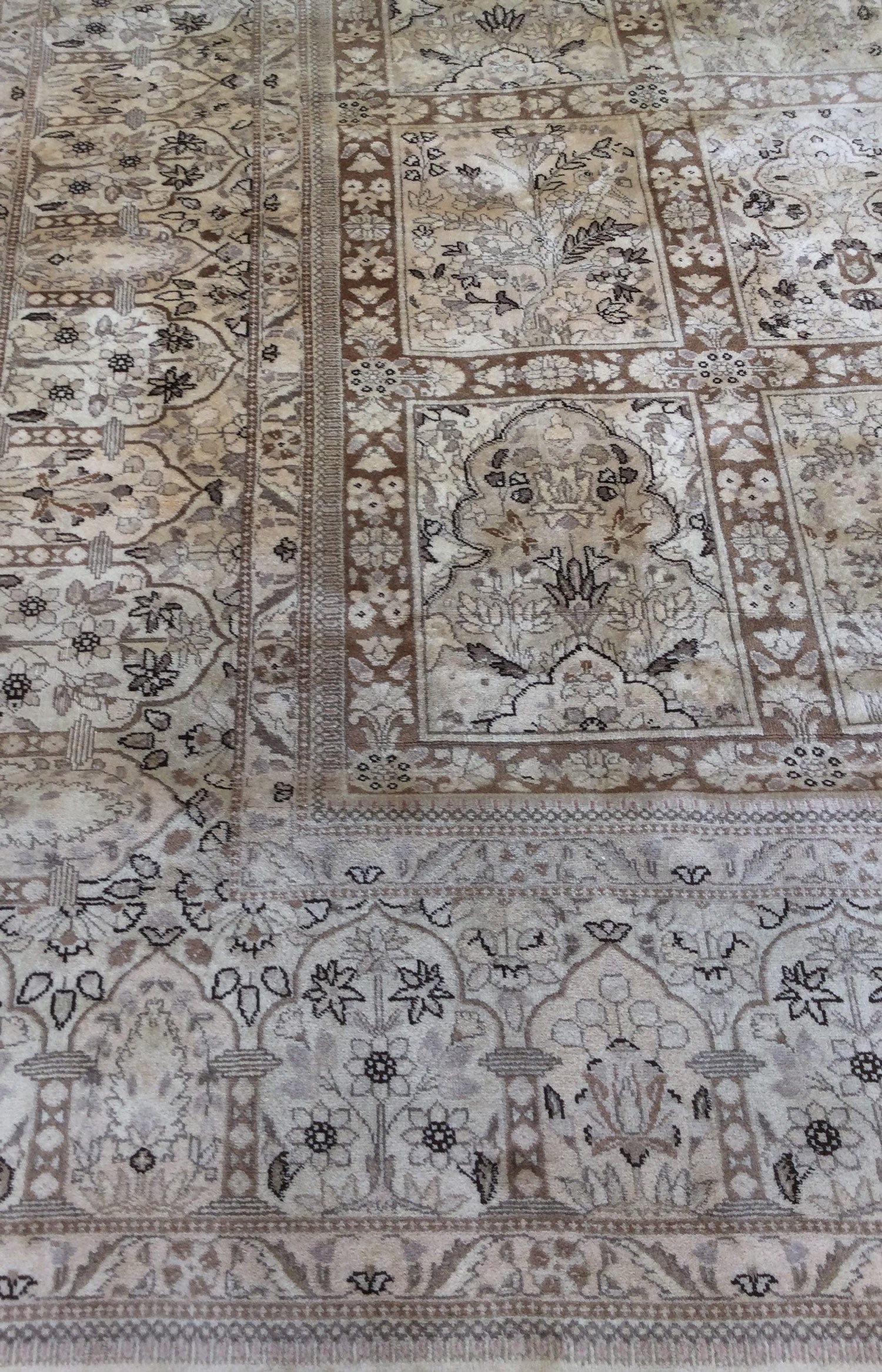 Antique Tabriz Handwoven Traditional Persian Rug - JF4100 | Perfect for Living Room, Bedroom & Home Decor