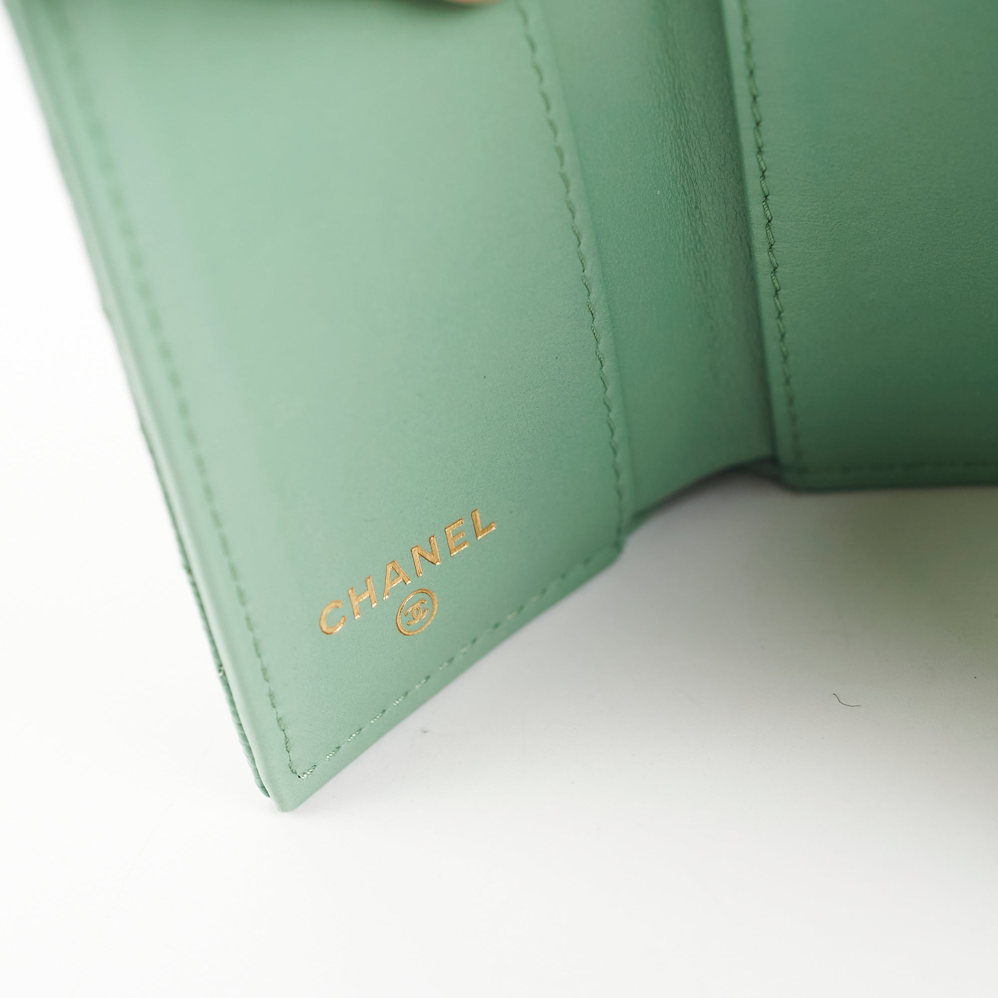 Chanel Caviar Leather Compact Wallet in Green - RFID Microchipped for Secure Payments | Perfect for Everyday Use & Luxury Fashion Accessories