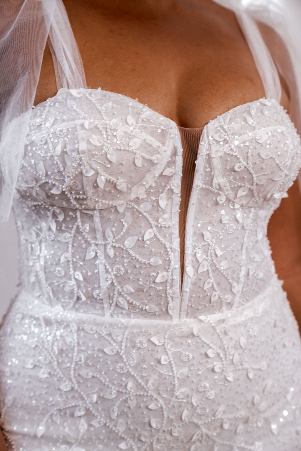 Lined Bodice for Women - Elegant Lace & Comfortable Fit - Perfect for Weddings, Parties & Special Occasions