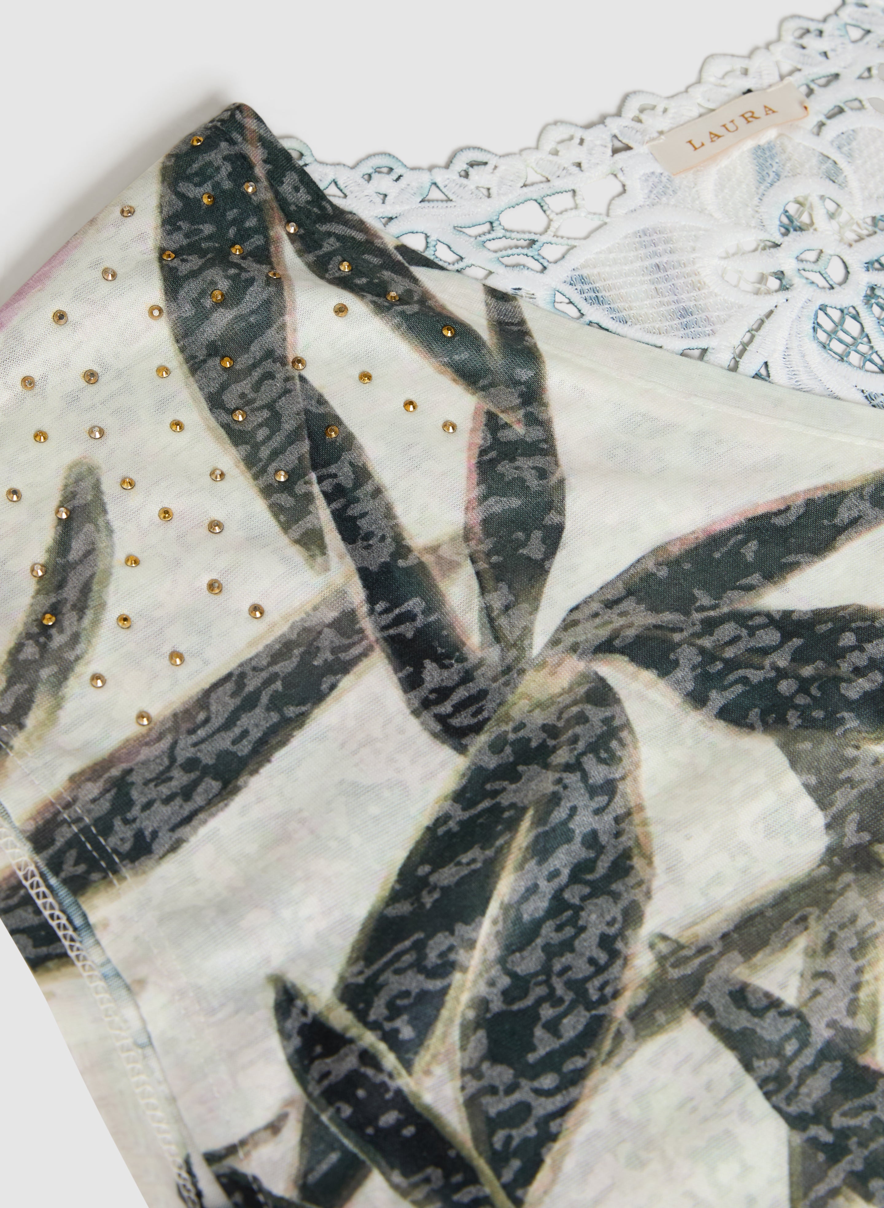 Embellished Palm Print T-Shirt for Women - Stylish Casual Summer Top - Perfect for Beach, Vacation & Everyday Wear
