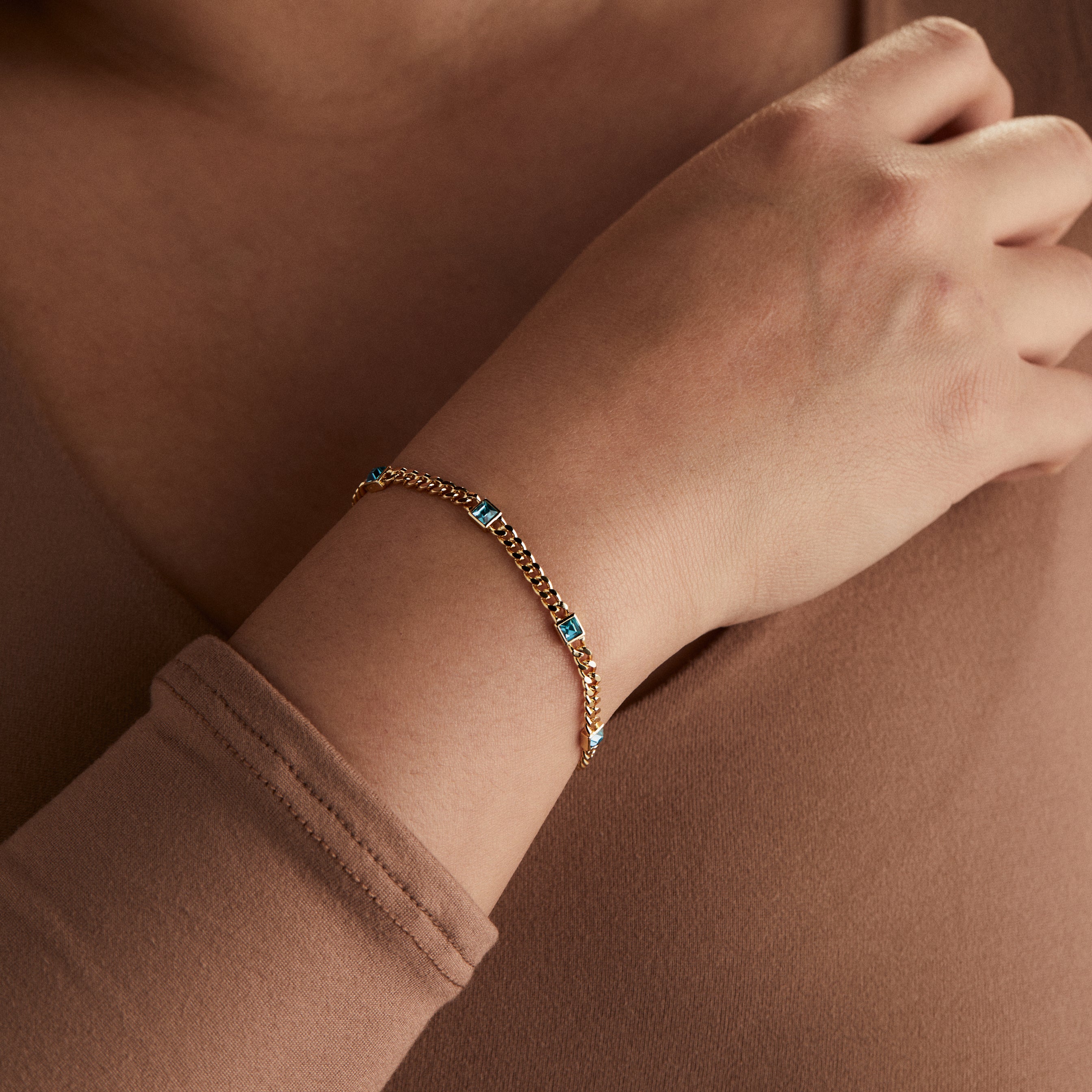 December Birthstone Blue Zircon Curb Chain Bracelet for Women - Elegant Sterling Silver Jewelry Gift for Christmas, Birthday & Anniversary | Perfect for Party, Wedding & Everyday Wear