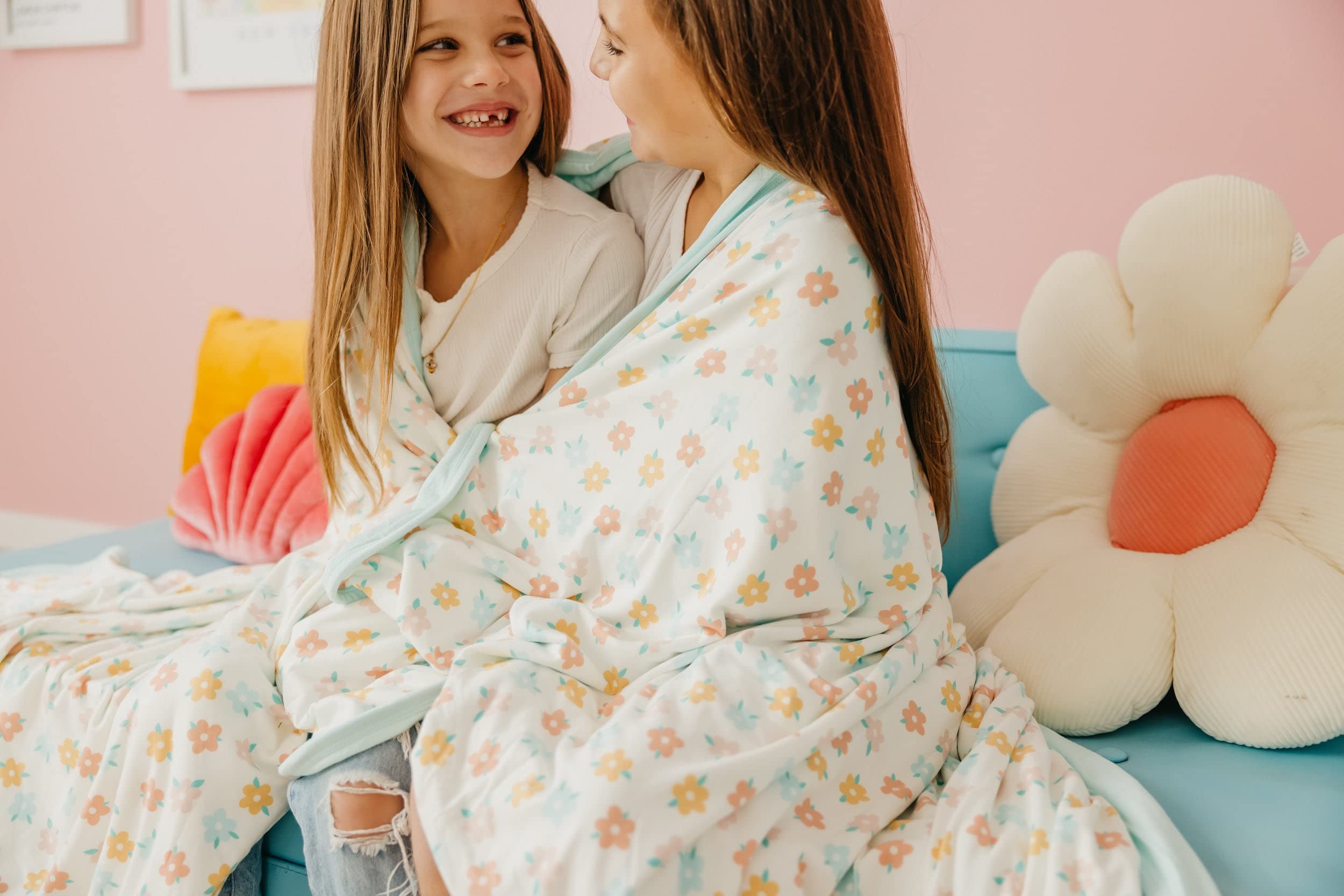 Premium 46x46 Copper Pearl Jumbo 3-Layer Baby Blanket - Ultra Soft Polyester/Rayon Blend for Newborns & Toddlers | Breathable & Cozy Nursery Blanket for Boys & Girls | Perfect for Swaddling, Stroller, Crib & Playtime | Daisy Print Baby Quilt