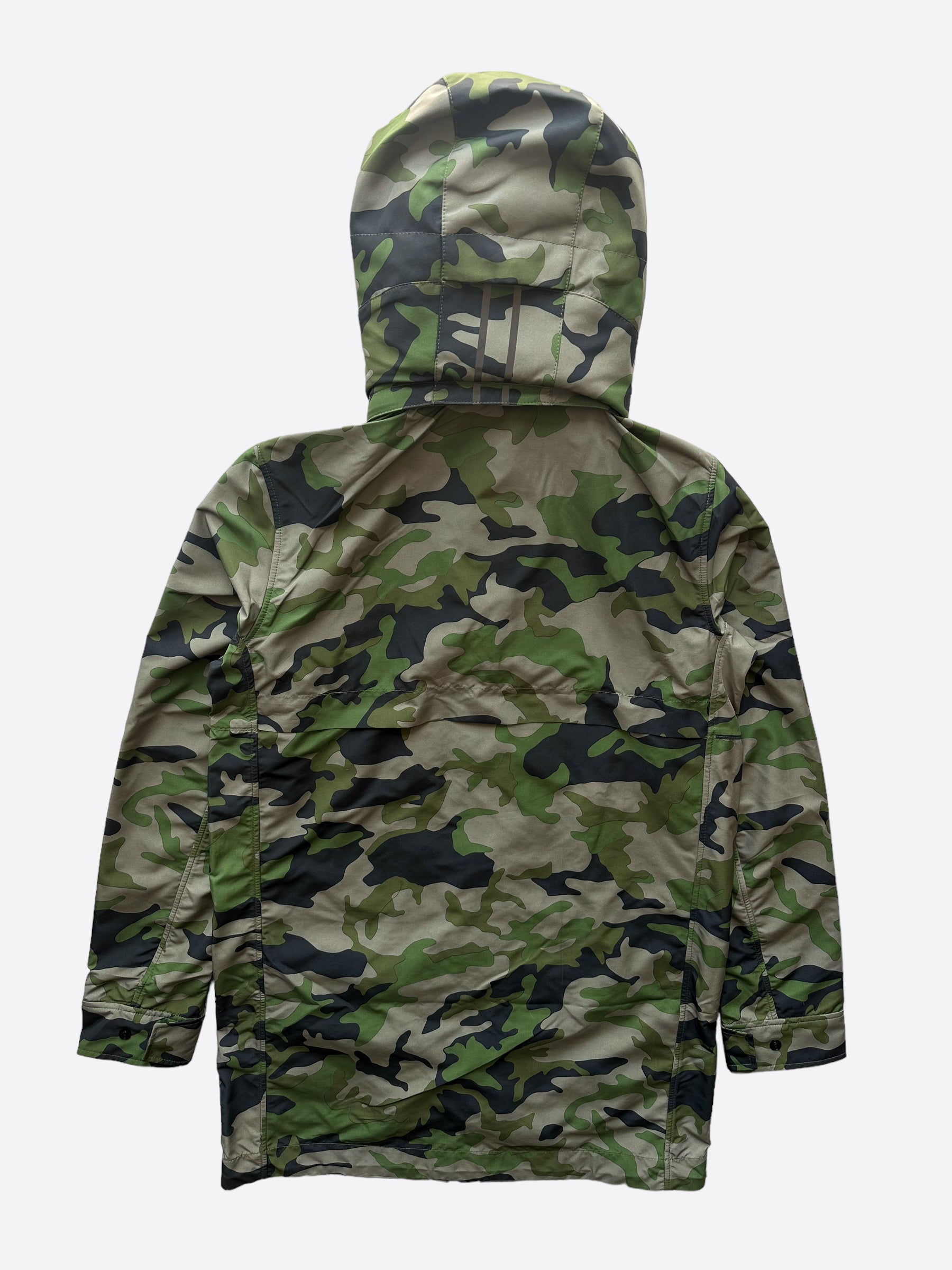Canada Goose Camo Crew Trench Men's Jacket - Waterproof Winter Coat for Outdoor Activities, Hunting & Urban Style