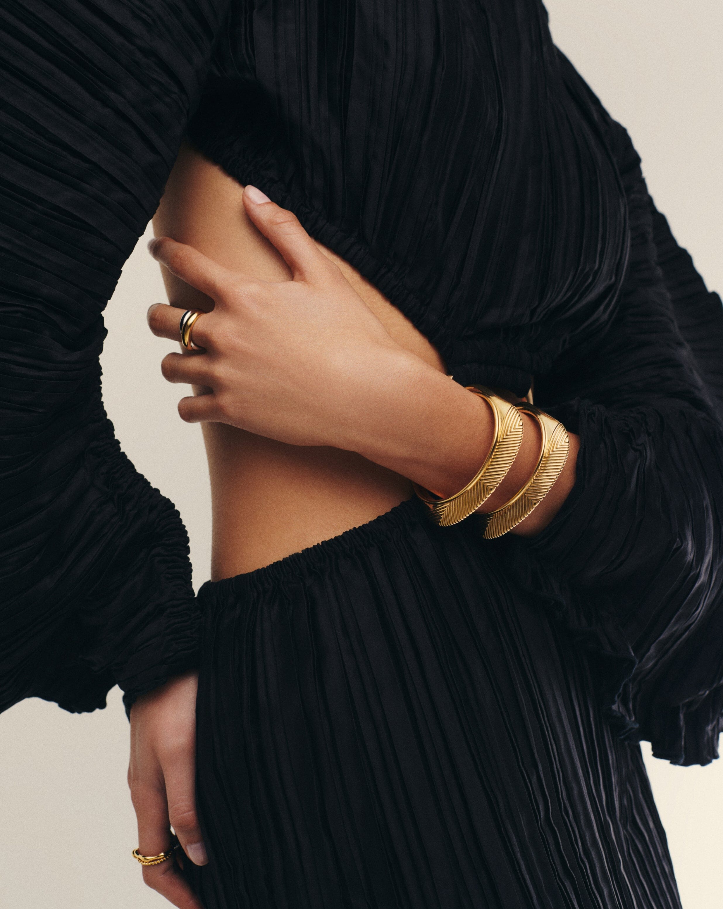 Hera Dome Ridge Statement Cuff Bracelet - 18k Gold Plated Women's Fashion Jewelry for Party, Wedding & Evening Wear