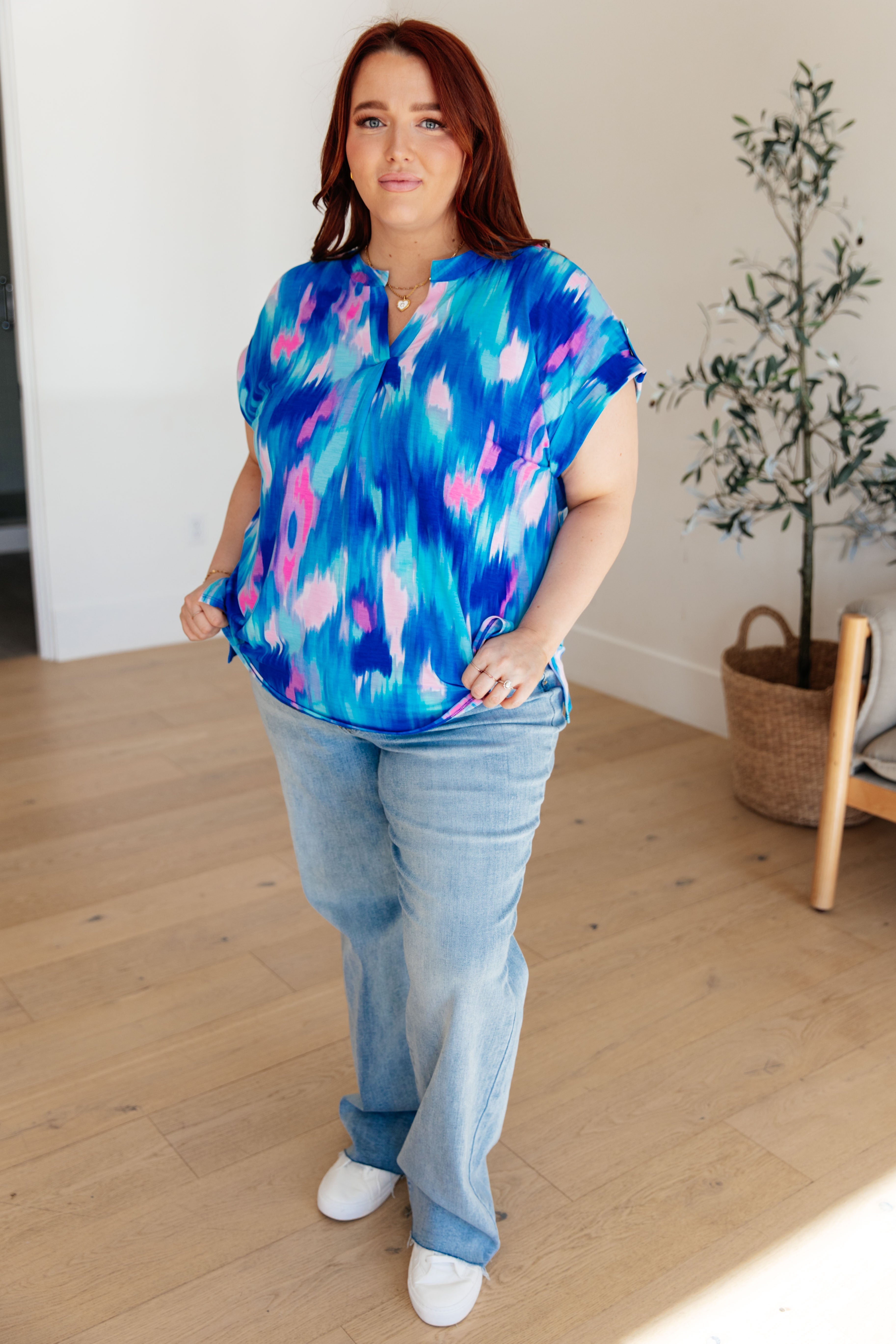 Lizzy Cap Sleeve Top - Floral Print Women's Blouse for Casual Wear, Office & Date Night | Royal Brush Strokes Design
