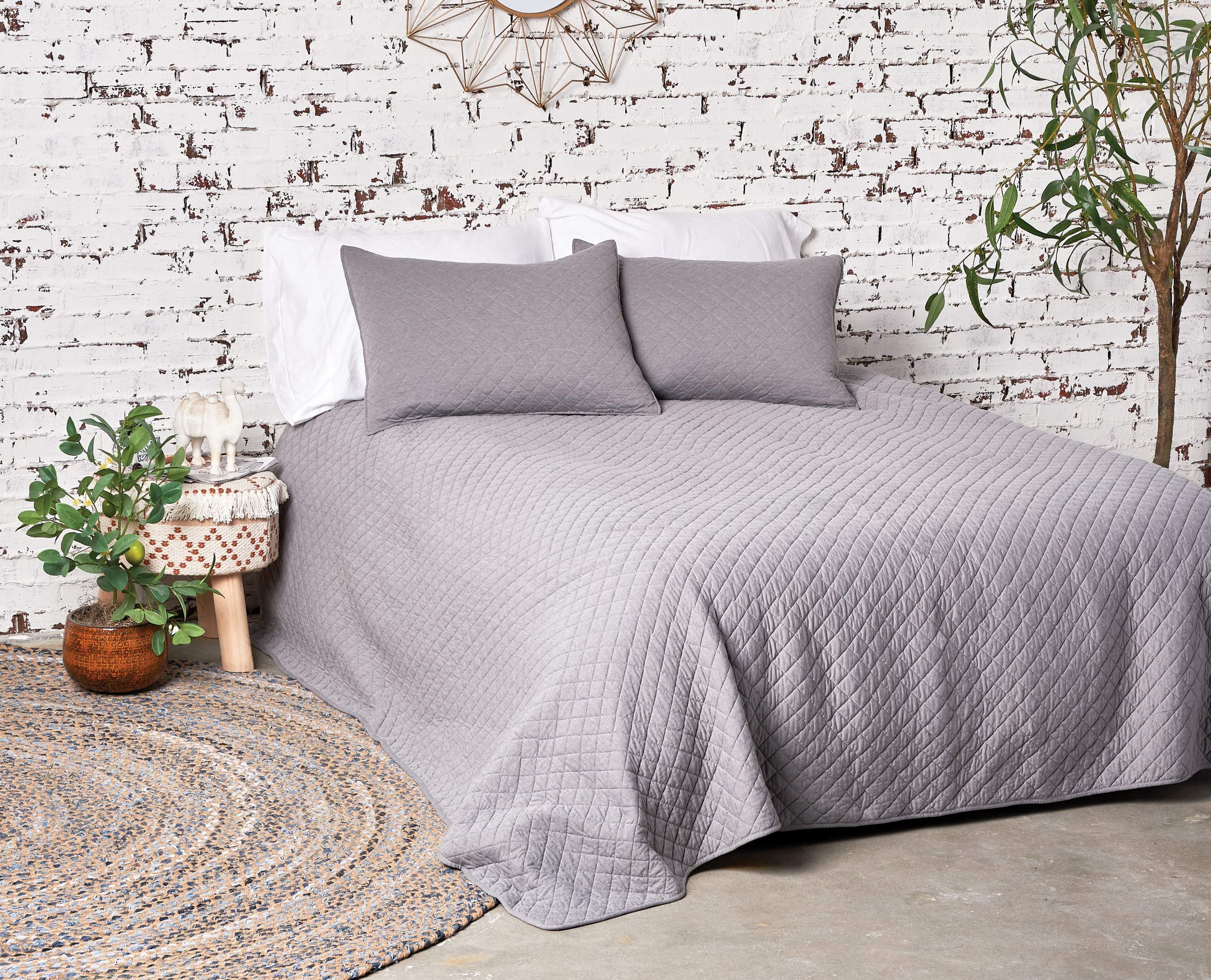 Carol & Frank Jersey Gray Full/Queen Quilt Set - Soft Breathable Bedding for Cozy Comfort - Perfect for Master Bedrooms, Guest Rooms & Dorm Essentials