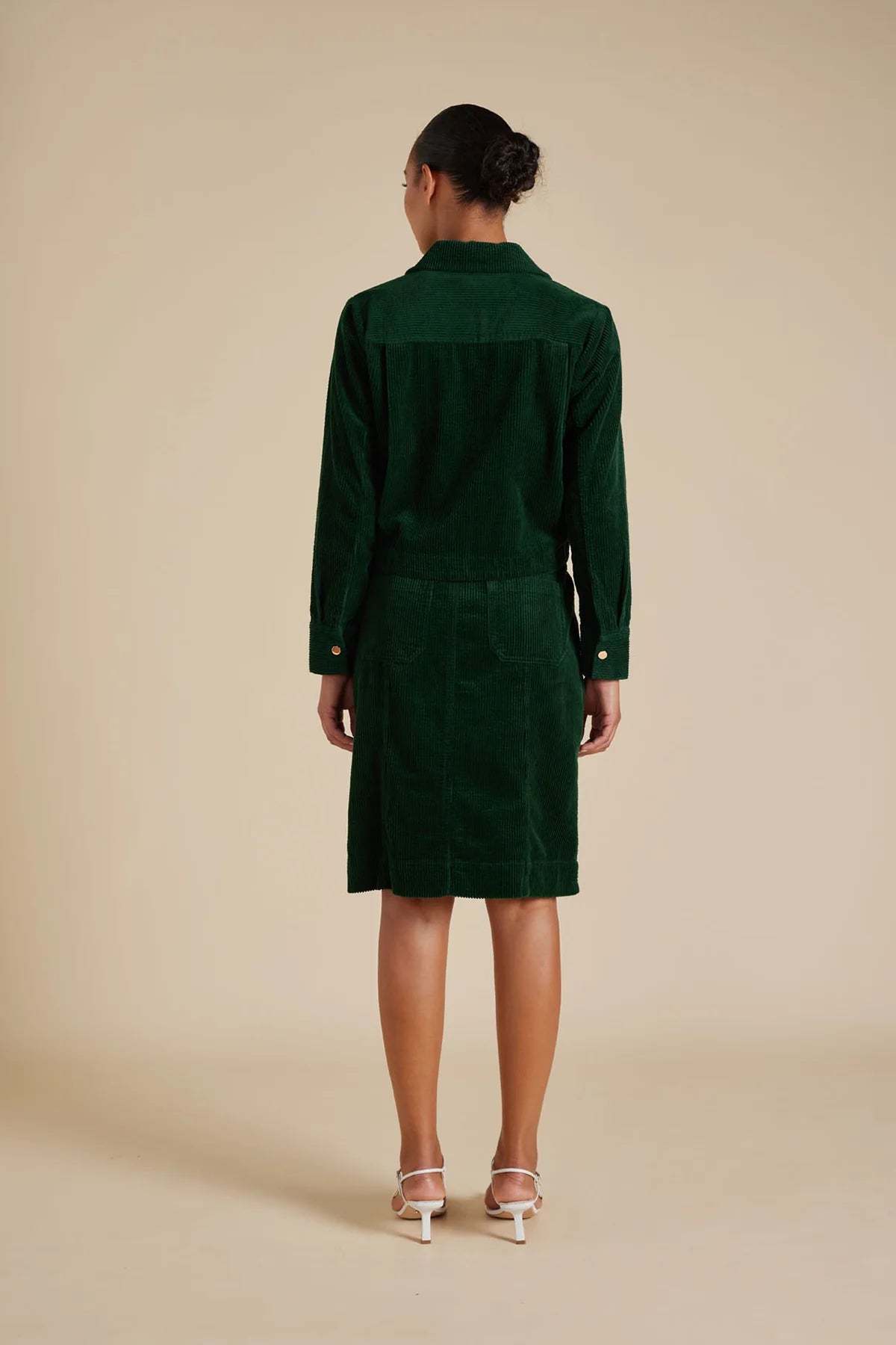 Charlie Corduroy Jacket in Forest Green - Stylish Men's Corduroy Coat for Fall & Winter Outdoor Activities
