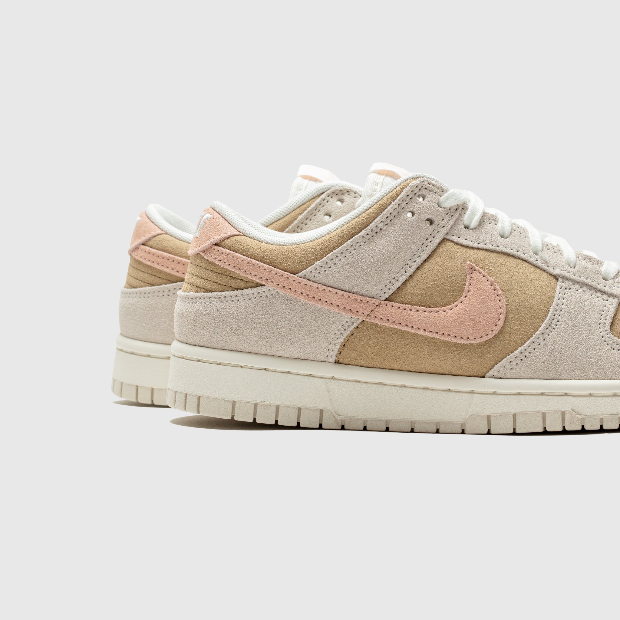 Nike Women's Dunk Low Washed Coral Sneakers - Stylish & Comfortable for Casual Wear, Running, and Gym Workouts