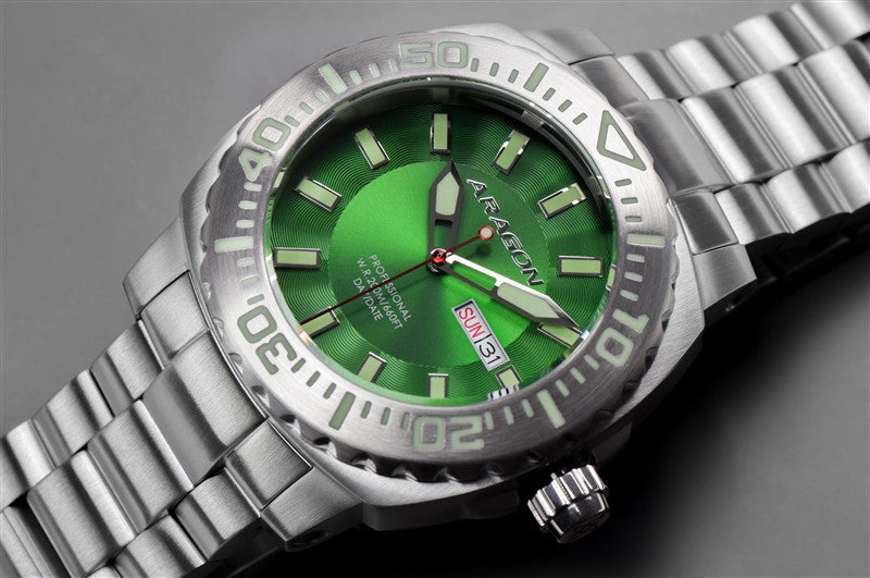 ARAGON Parma Automatic A154GRN Men's Watch - Stainless Steel Case, Green Dial, Water Resistant - Perfect for Business, Casual & Outdoor Activities