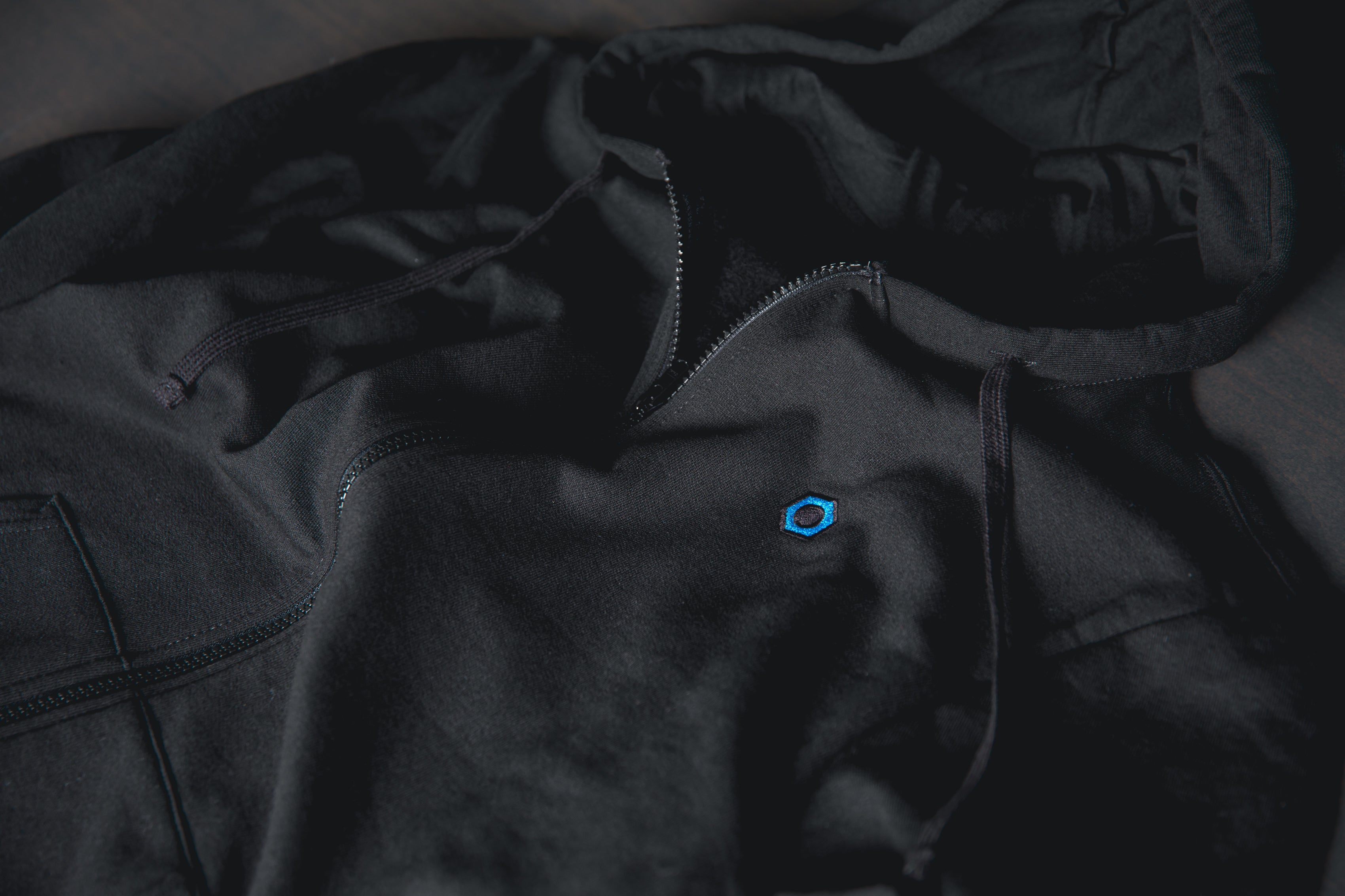 Minimalist Hexagon Zip Up Hoodie for Men & Women - Stylish & Comfortable Pullover for Casual Wear, Street Fashion & Outdoor Activities