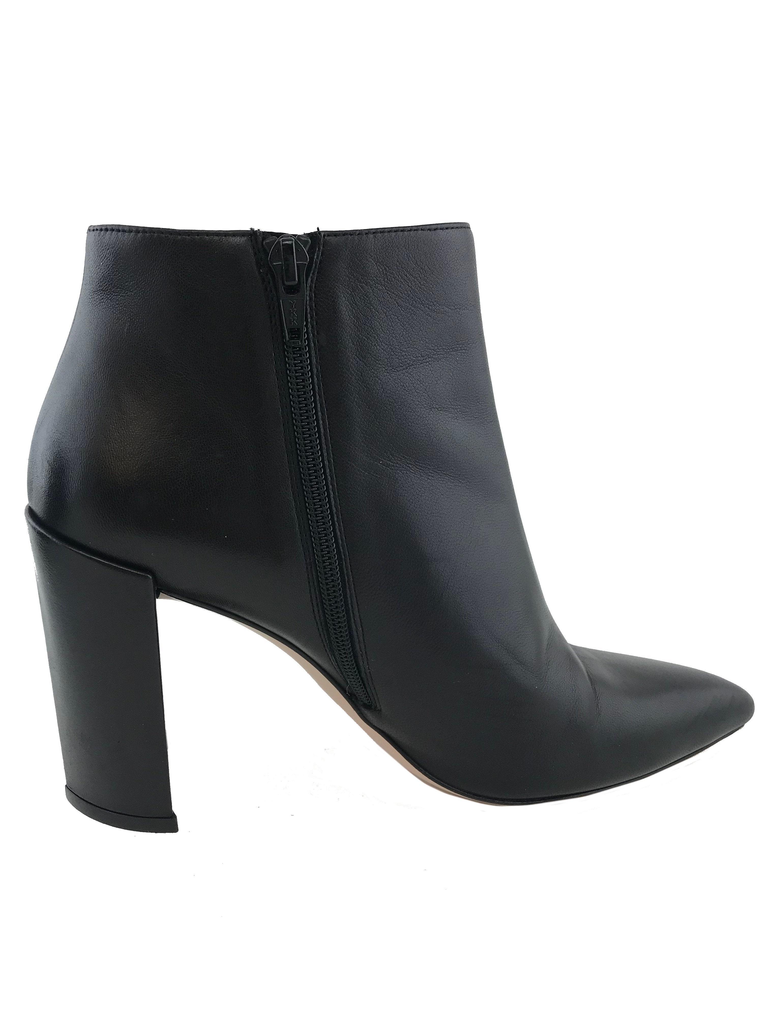 Stuart Weitzman Women's Block Heel Leather Ankle Boots Size 9 - Comfortable & Stylish for Office, Party & Fall Outfits