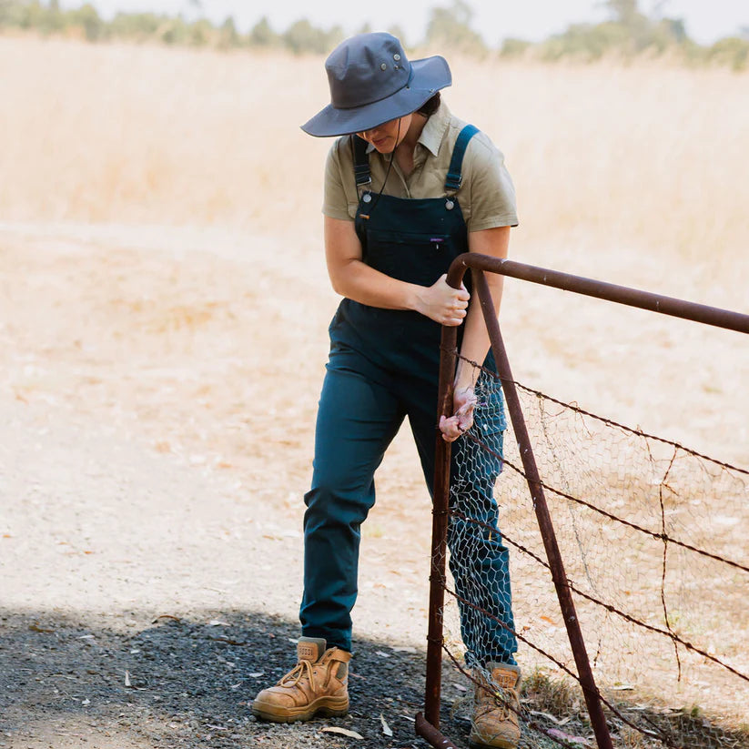 Women's Workwear Overalls - Durable Denim Jumpsuit for Construction, Gardening & DIY Projects | Comfortable & Stylish Work Clothes for Women