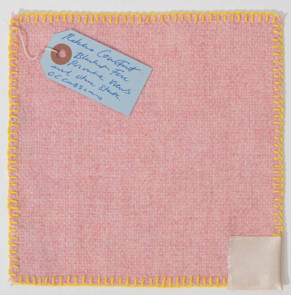 Tracey Emin Rothko Inspired Comfort Blanket - Soft & Cozy Throw for Home, Bed, Couch - Perfect for Relaxing, Gifts & Decor
