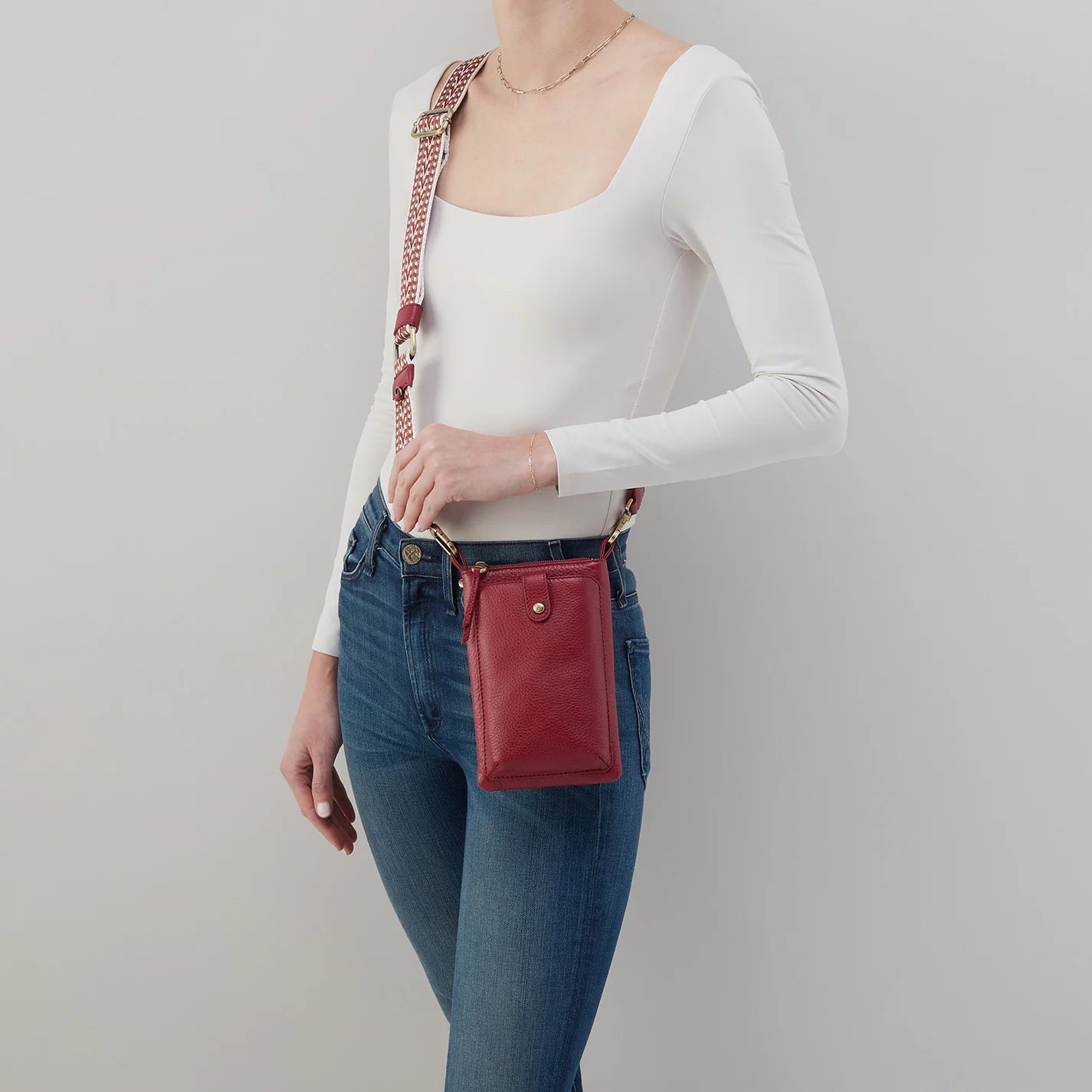 HOBO CASS Phone Crossbody Bag - Stylish & Compact Crossbody Purse for Women - Perfect for Everyday Use, Travel, Shopping & Outings
