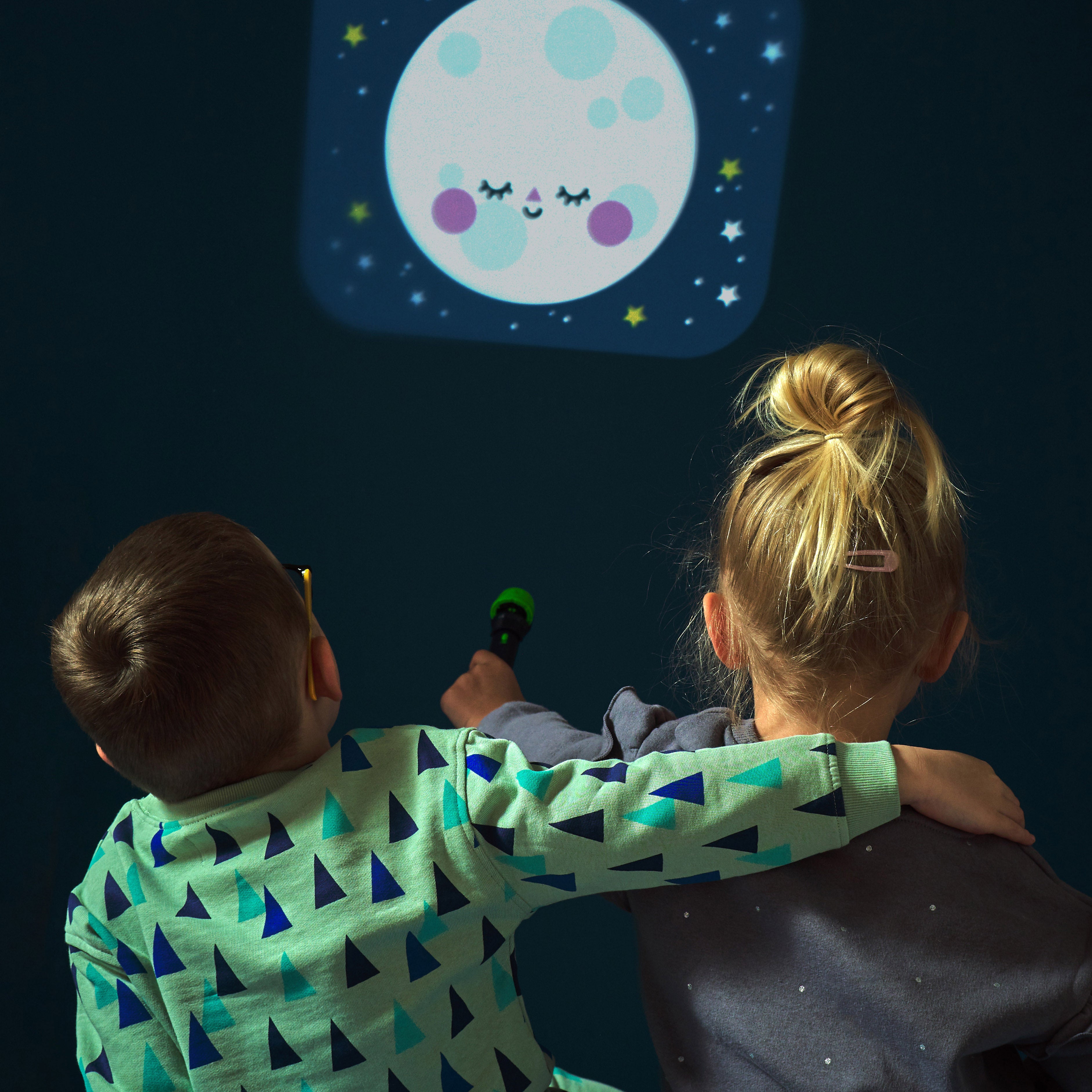 Kidoki Space Stories Flashlight Projector - Interactive Storybook Toy for Kids with 20+ Space Adventures | Perfect for Bedtime Stories, Camping & Indoor Play