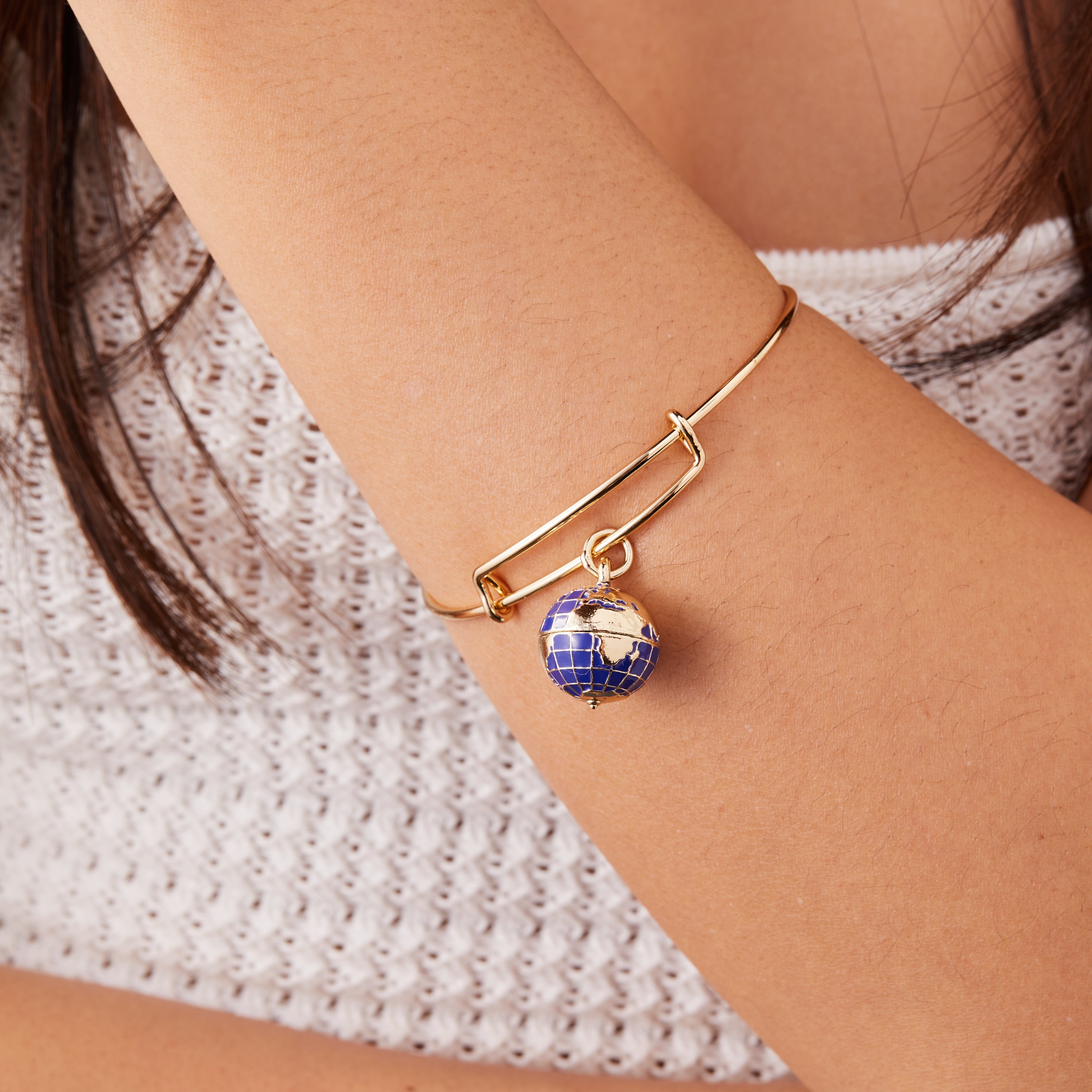 Globe Charm Bangle Bracelet - Elegant World Map Jewelry for Women | Perfect Travel Gift & Boho Fashion Accessory for Everyday Wear