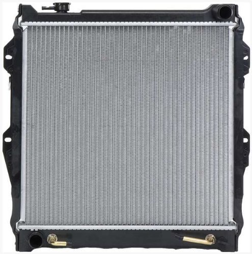 8010050 High-Performance Aluminum Radiator - Universal Fit for Cars, Trucks & SUVs - Efficient Engine Cooling for Hot Weather & Heavy Loads - Perfect for Off-Roading, Towing & Daily Commuting