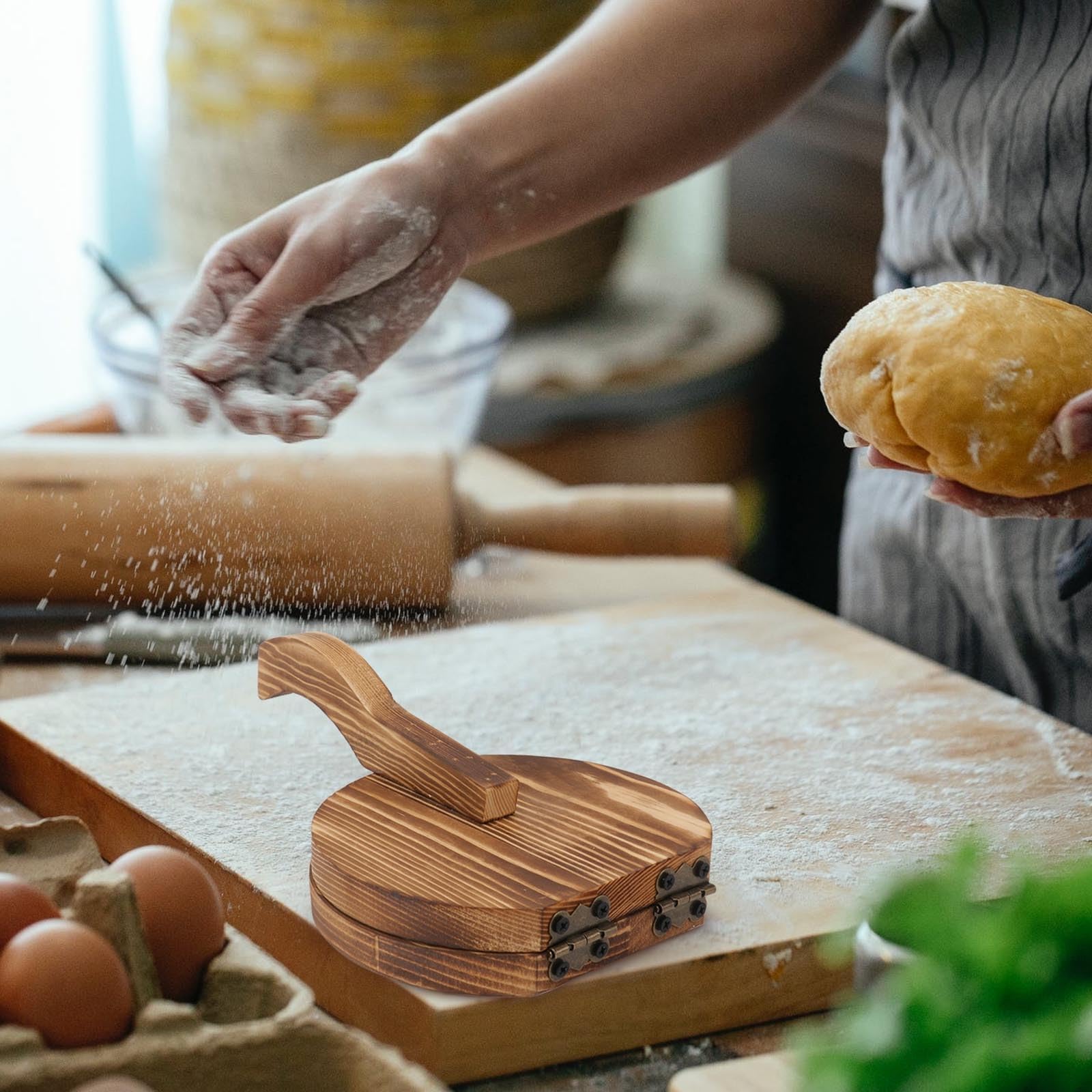 Wooden Dumpling Press - Handmade Dumpling Maker for Wonton, Ravioli & Tortillas | Easy-to-Use Dumpling Wrapper Press Tool | Perfect for Asian Cooking, Italian Pasta & Mexican Cuisine | Kitchen Gadget for Homemade Dumplings & More
