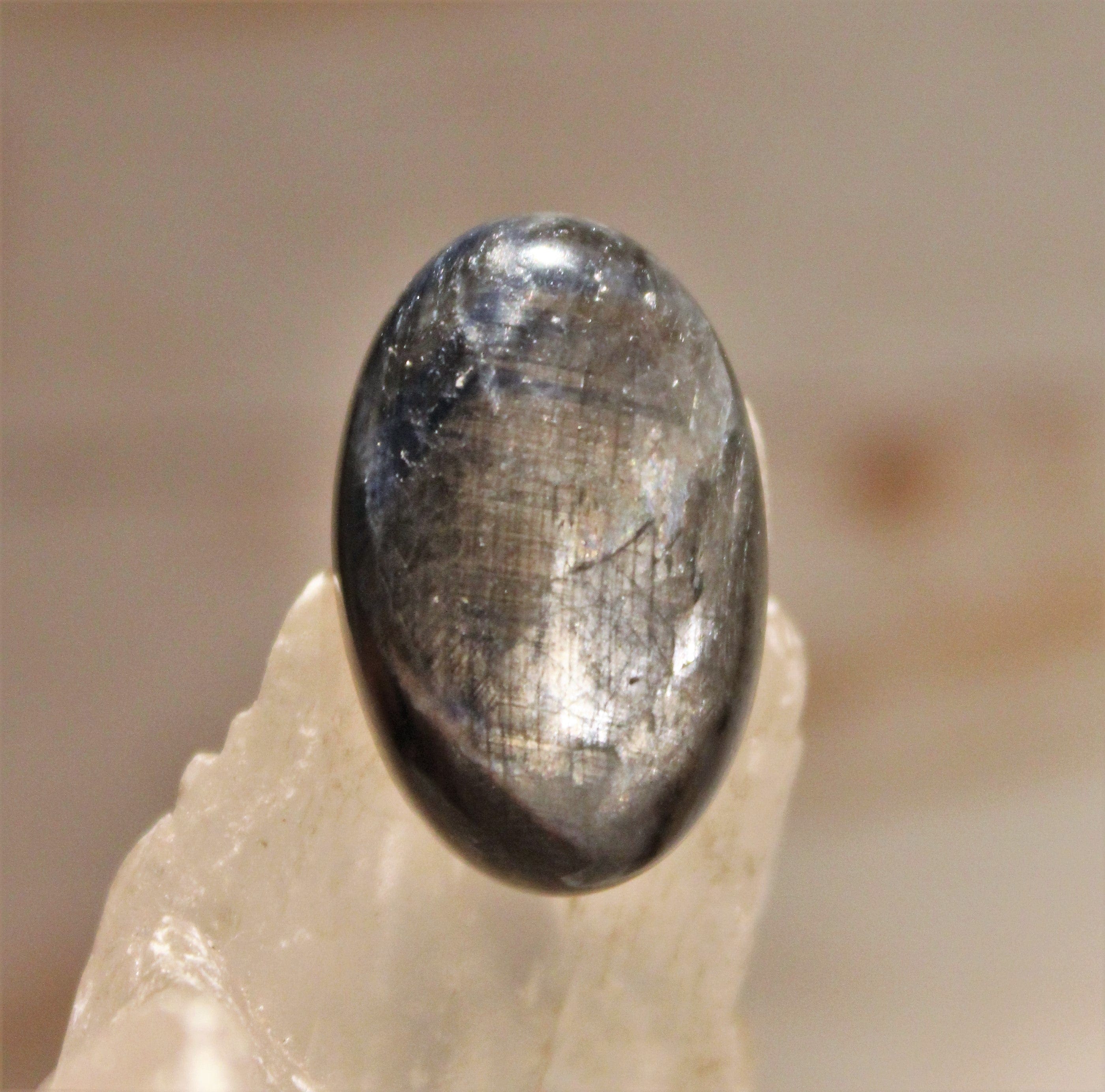 Natural Black Star Sapphire Cabochon Gemstone - 6mm to 20mm Sizes for Jewelry Making, Healing Crystals & Meditation - Perfect for Rings, Pendants & Bracelets