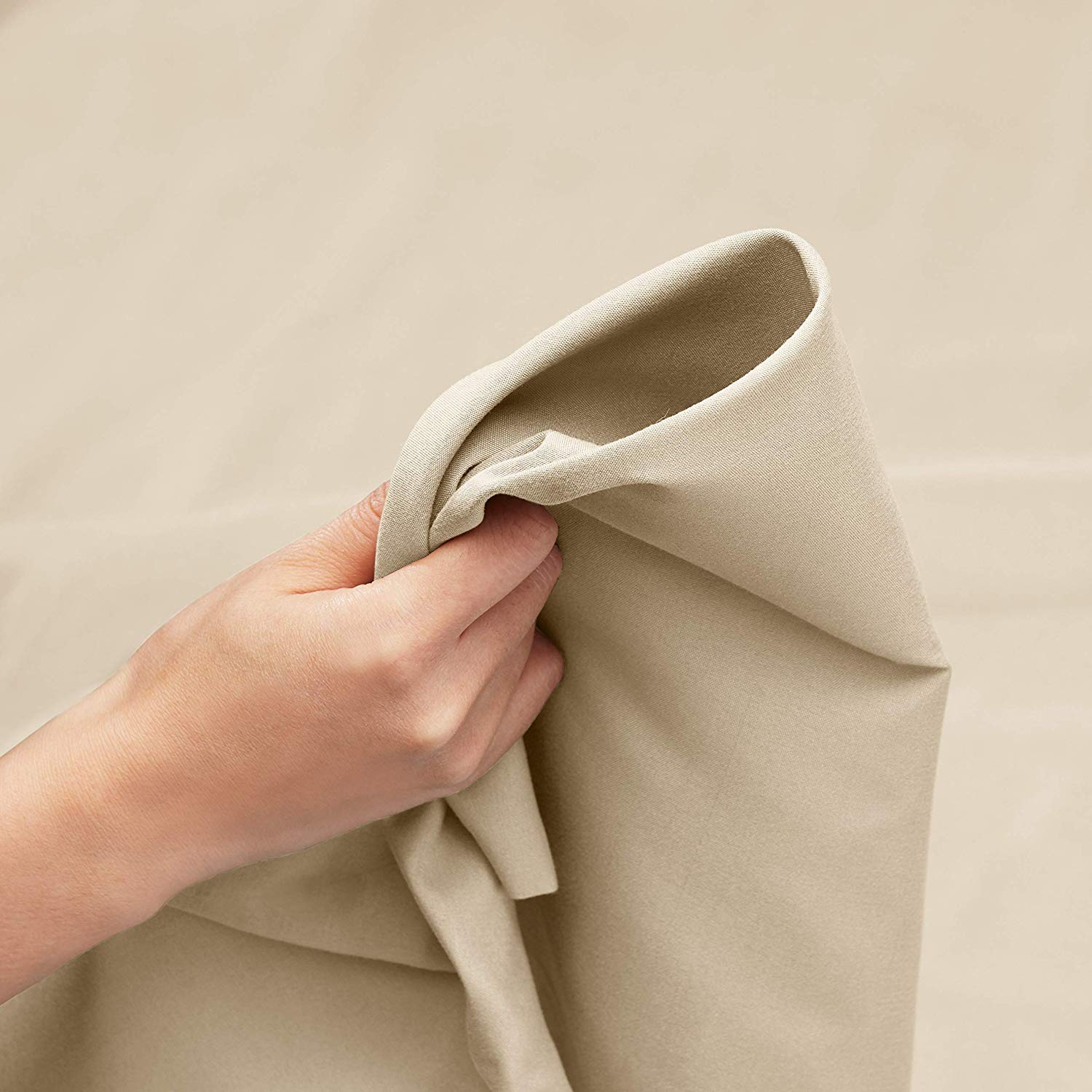 Luxury 1800TC Egyptian Queen Sheet Set - Cream for Bedroom Comfort