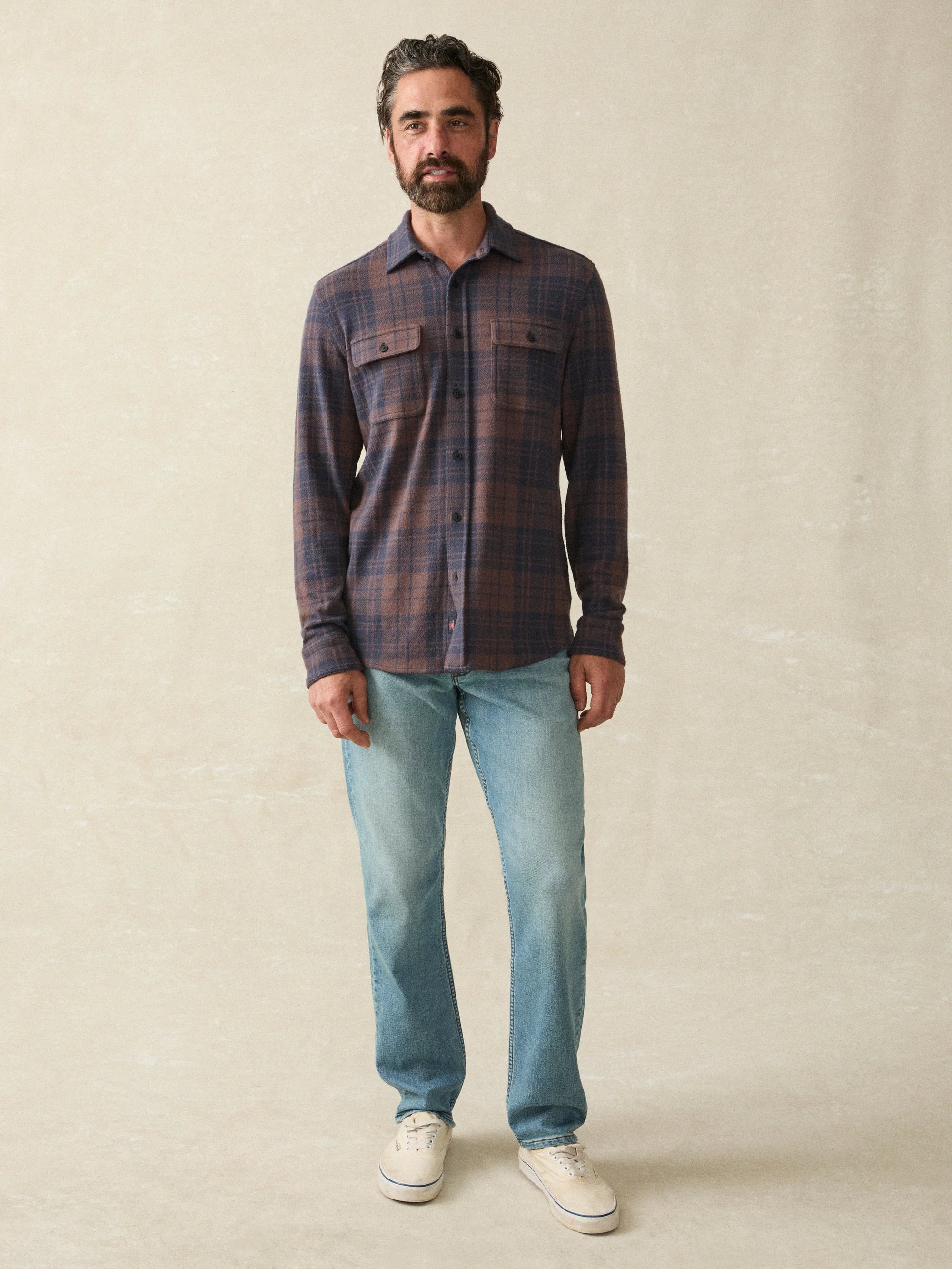 FAHERTY Men's Long Sleeve Double Pocket Sport Shirt - Casual Button Down Shirt for Golf, Work & Outdoor Activities