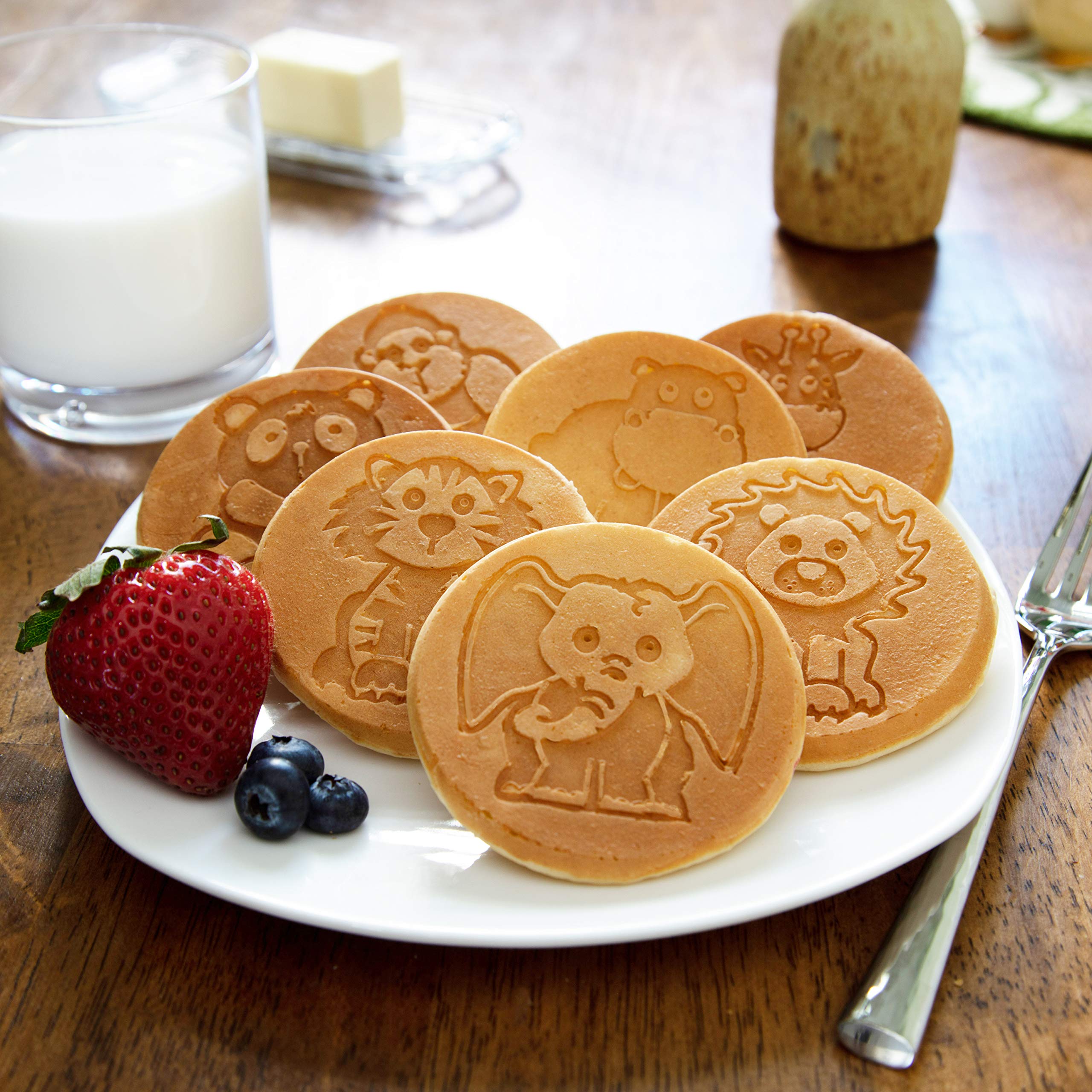 Nonstick Animal Mini Pancake Pan - Make 7 Zoo Animal Pancakes (Elephant, Giraffe & More) | Fun Breakfast Griddle for Kids, Easy to Clean | Perfect for Family Breakfast, Birthday Parties & Holiday Gifts