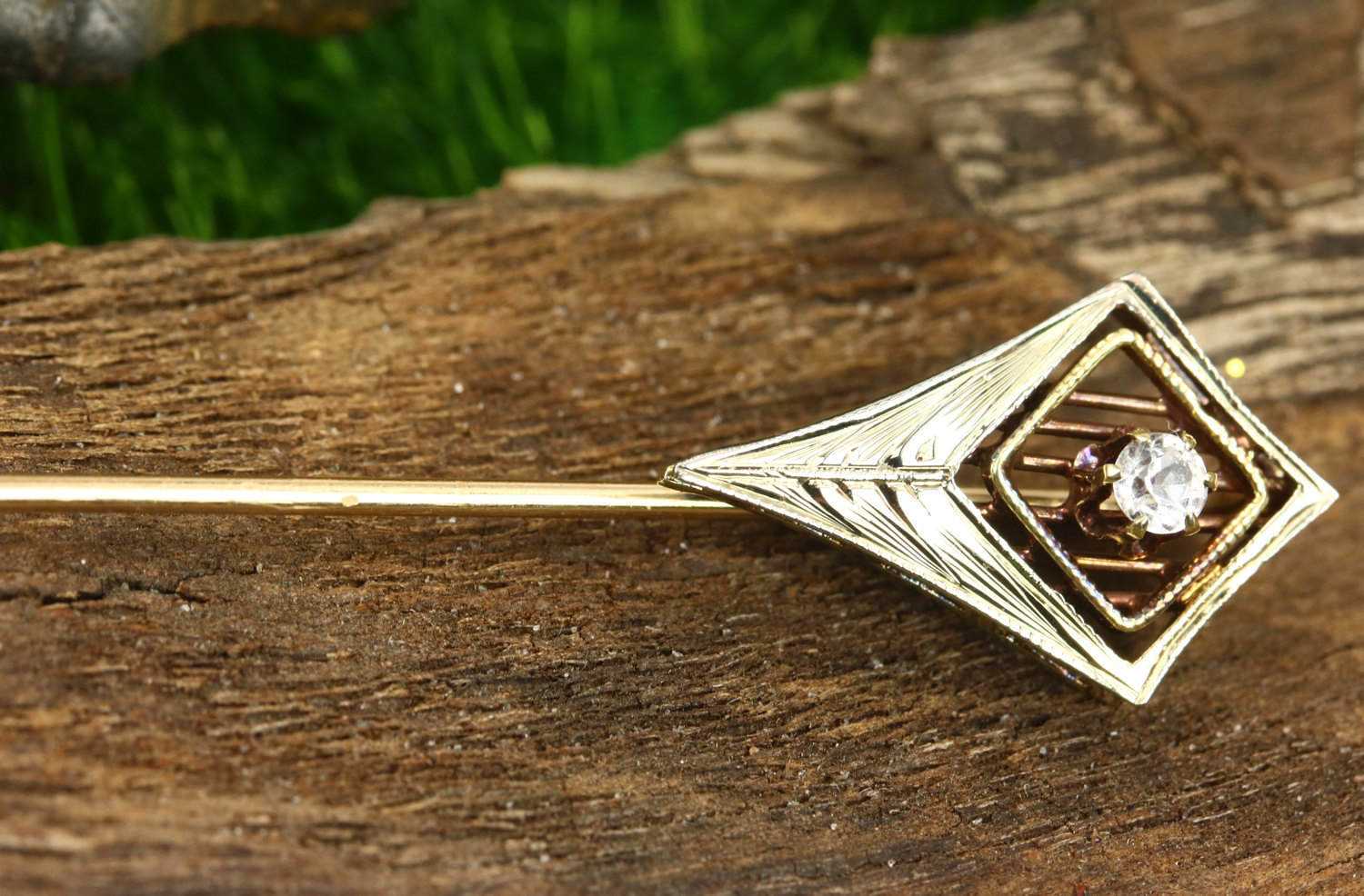 Vintage Art Deco 14K White & Yellow Gold Diamond Filigree Stick Pin - Elegant Lapel Accessory for Weddings & Formal Events