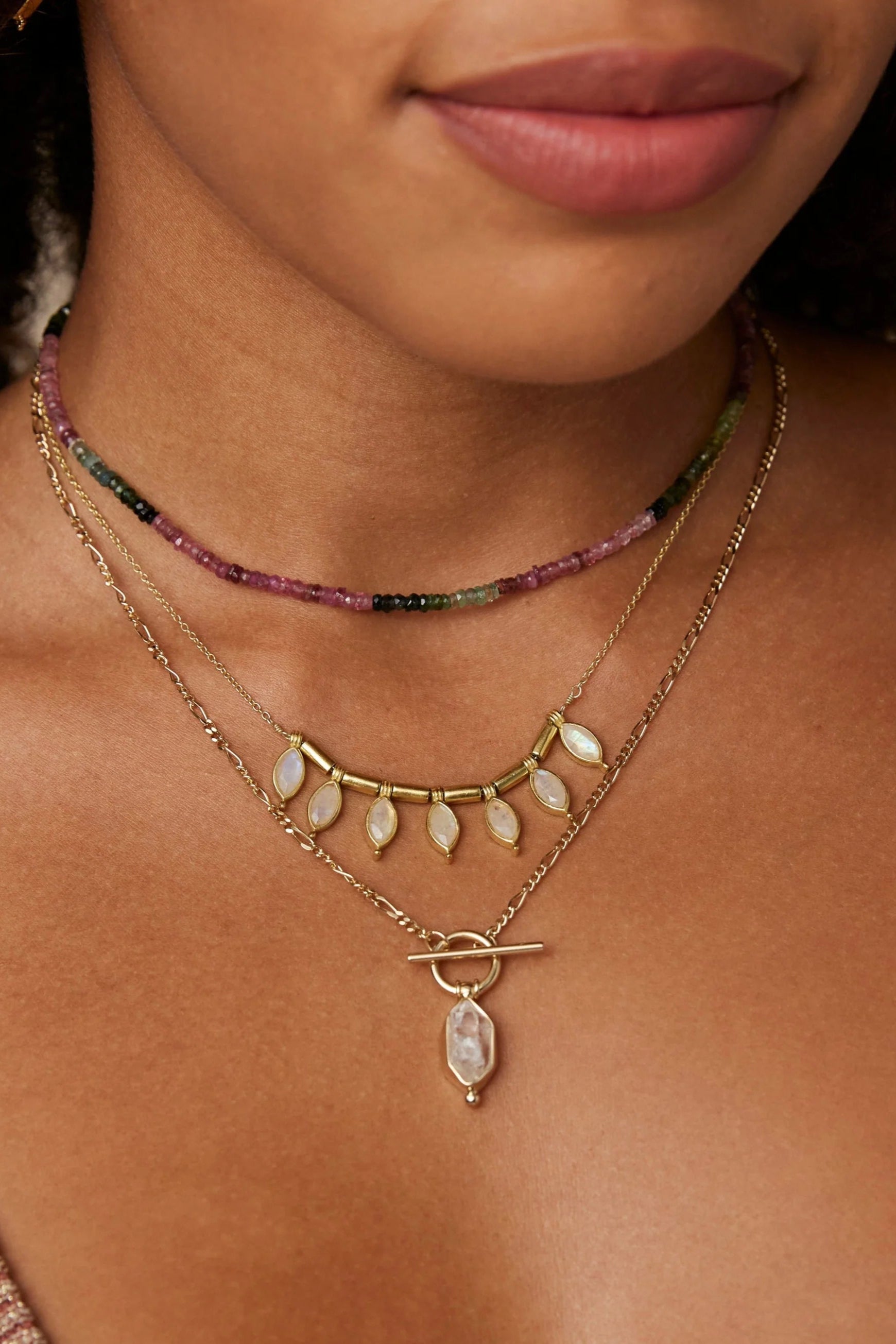 Moonstone Gold Necklace for Women - Elegant Healing Crystal Jewelry - Perfect for Gifts, Meditation & Spiritual Healing