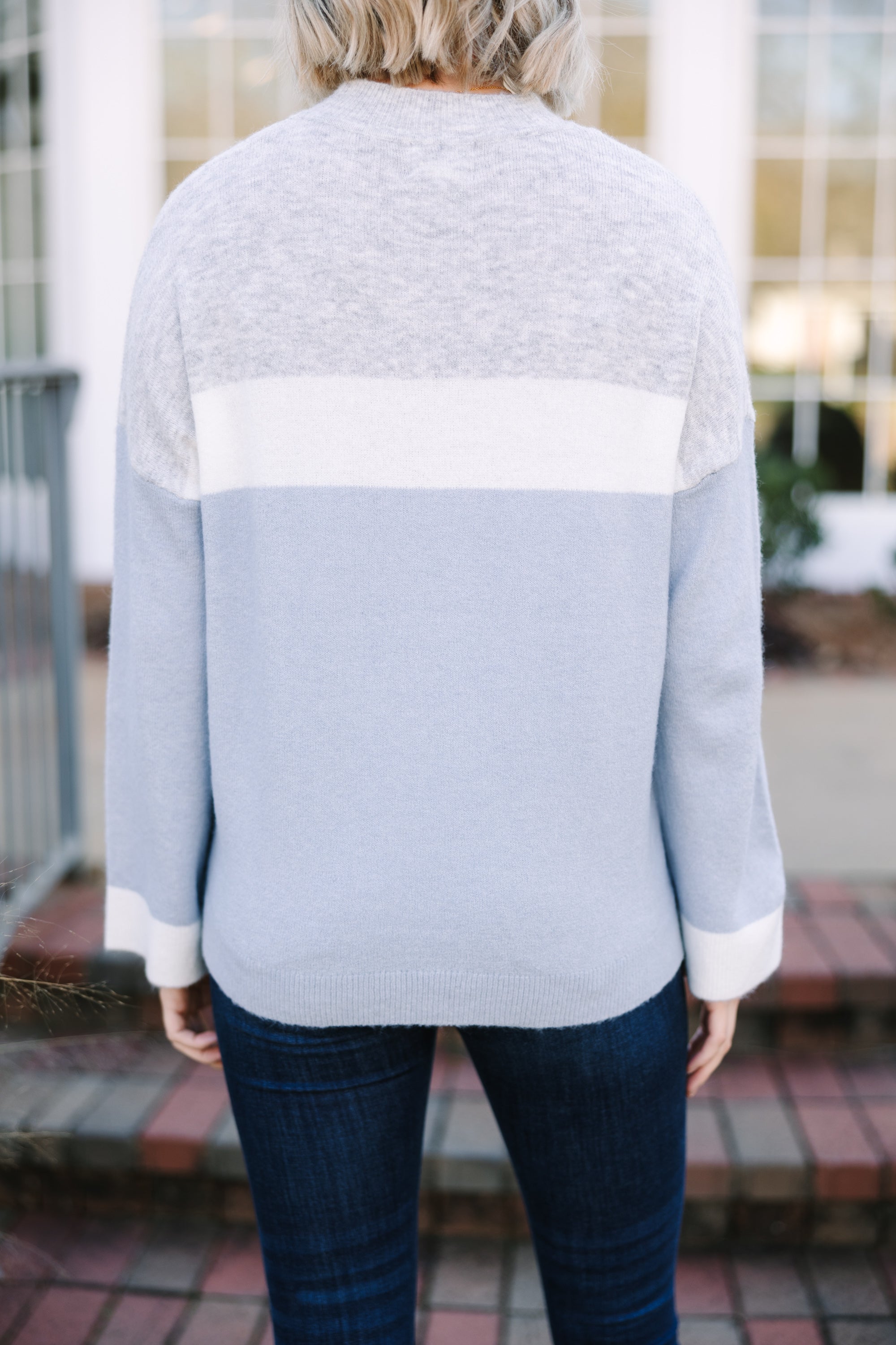 Gray & Blue Colorblock Sweater for Women - Cozy Pullover Knit Top for Fall & Winter - Perfect for Casual Outings and Coffee Dates