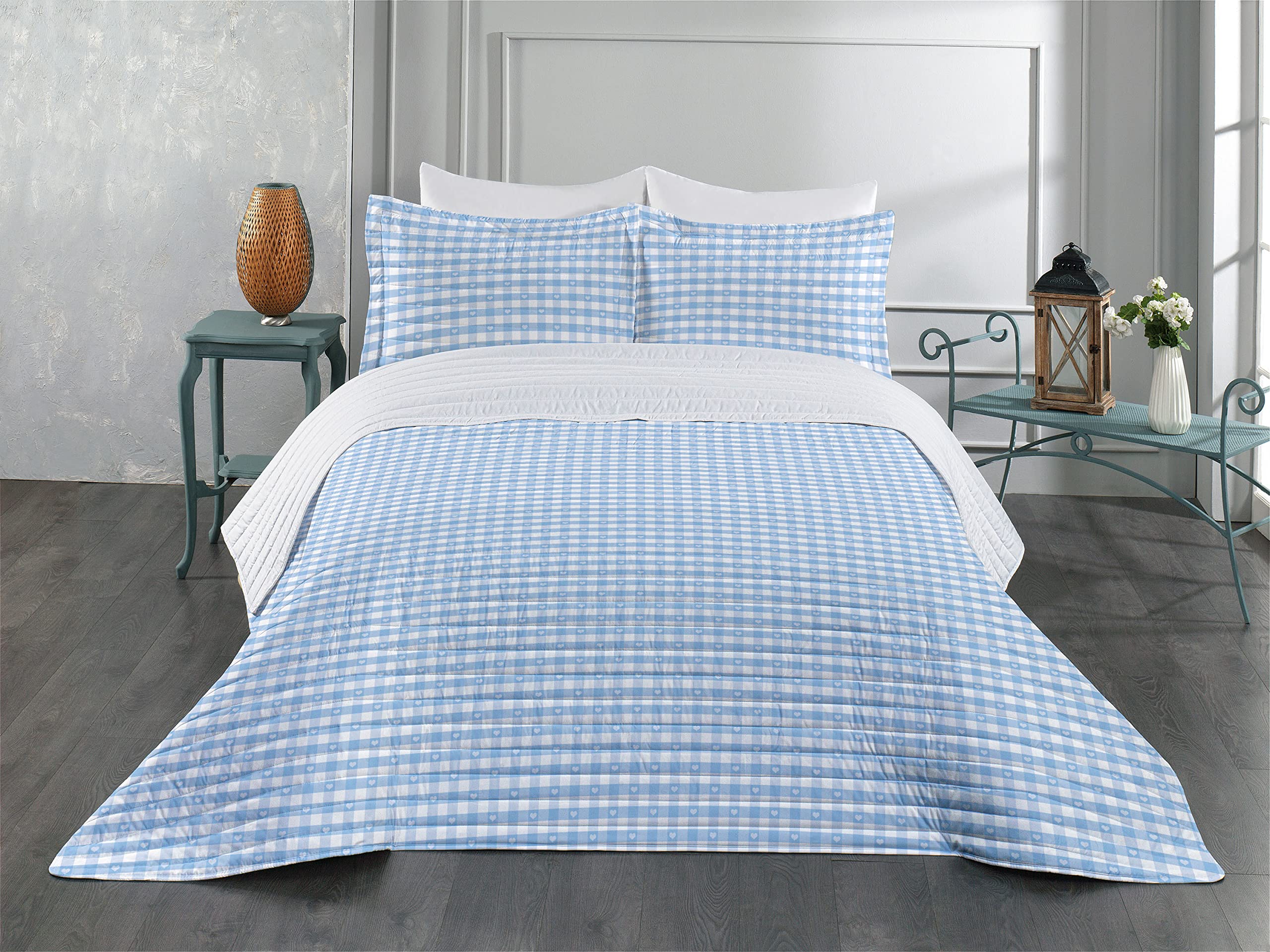 Ambesonne Checkered Microfiber Bedspread Set - Gingham Pattern with Heart Motifs in Pastel Blue & White | Soft King Size Bedding Set with Comforter & Pillow Shams | Perfect for Master Bedroom, Guest Room & Cozy Home Decor