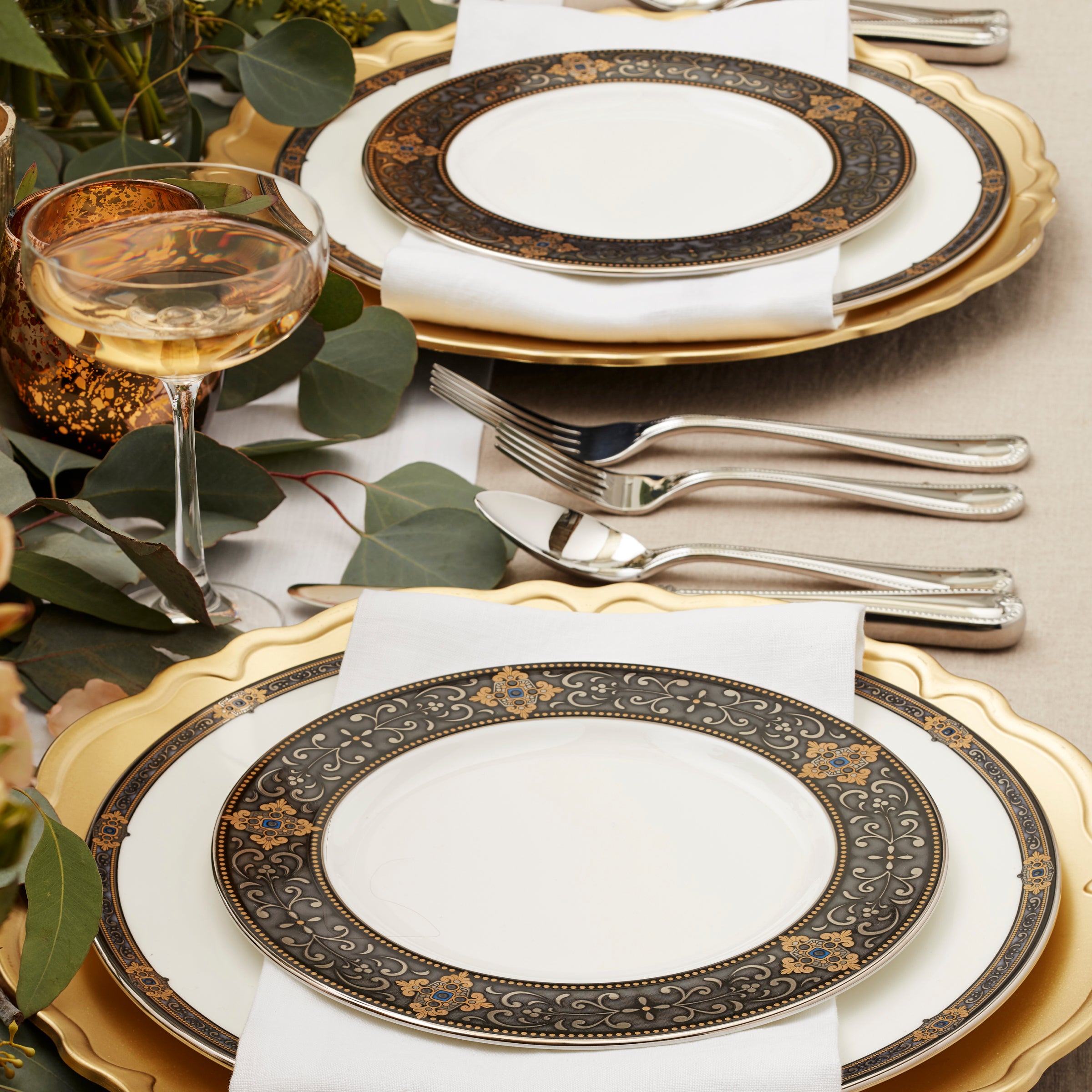 Vintage Jewel 5-Piece Dinnerware Set - Elegant Tableware for Fine Dining, Dinner Parties & Special Occasions