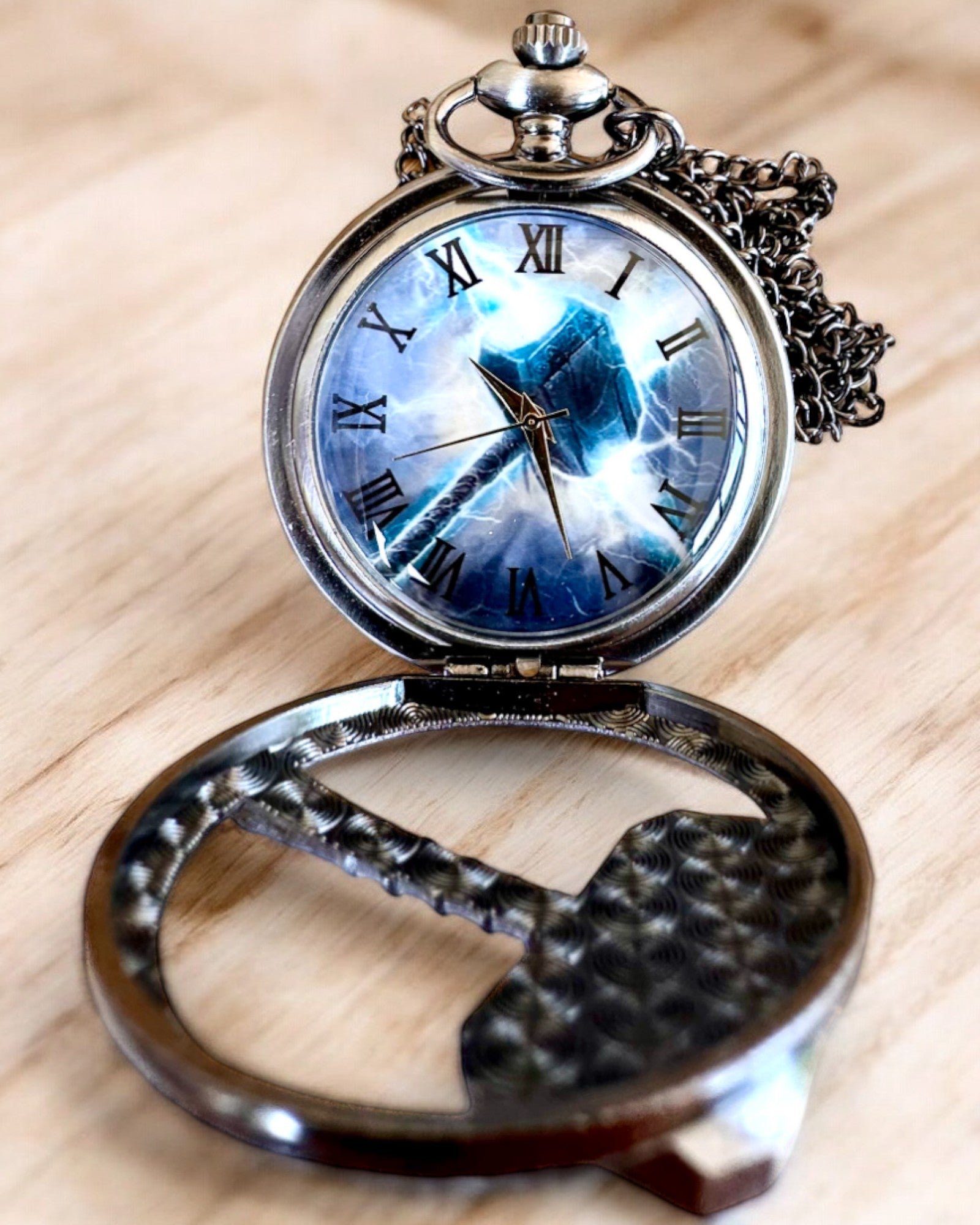 Custom Engraved Time Hammer Pocket Watch - Personalized Vintage Gift for Men & Women - Perfect for Anniversaries, Weddings & Special Occasions