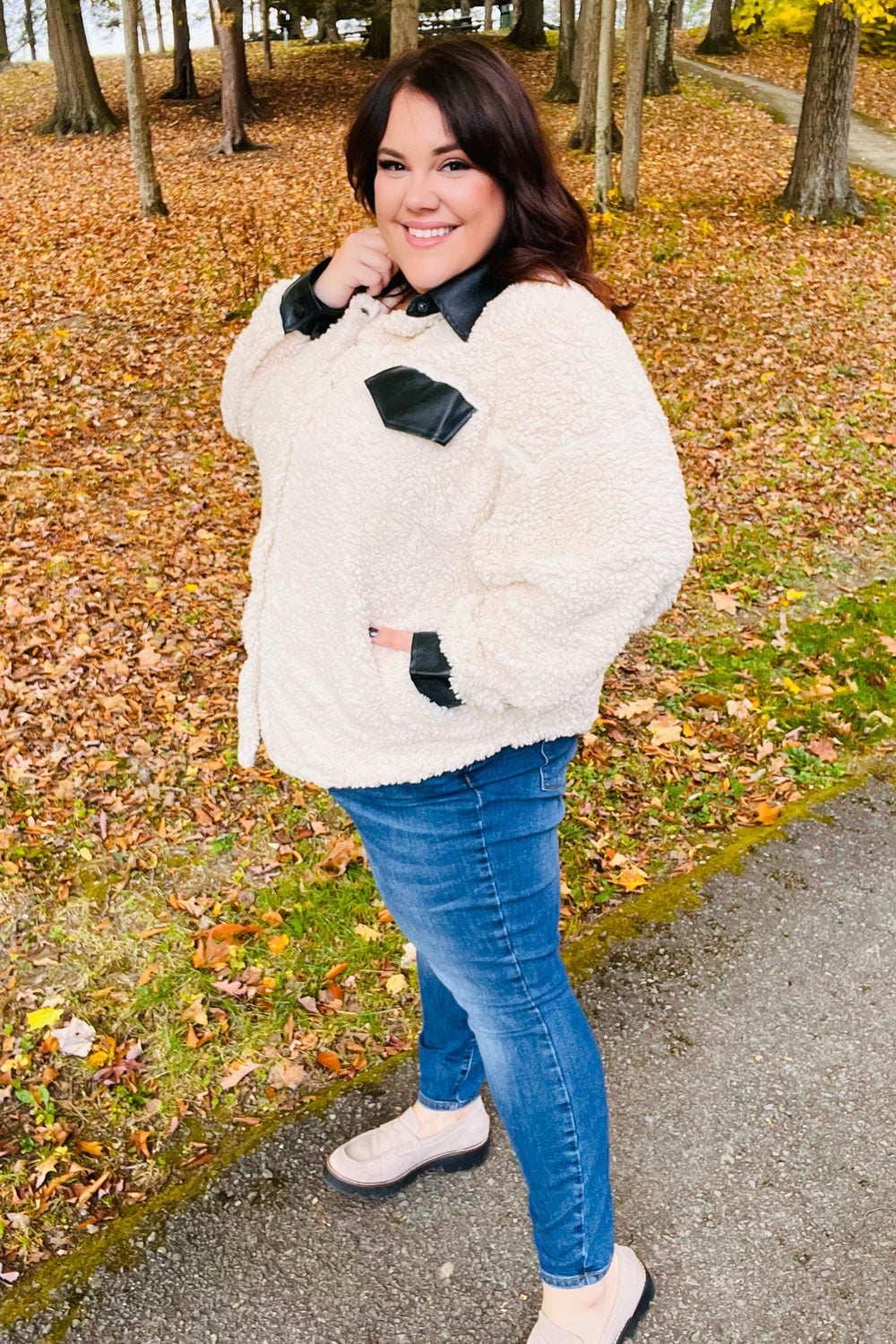 Stylish Ivory Sherpa Fleece Faux Leather Jacket for Women - Cozy Winter Outerwear Perfect for Casual Outings & Date Nights