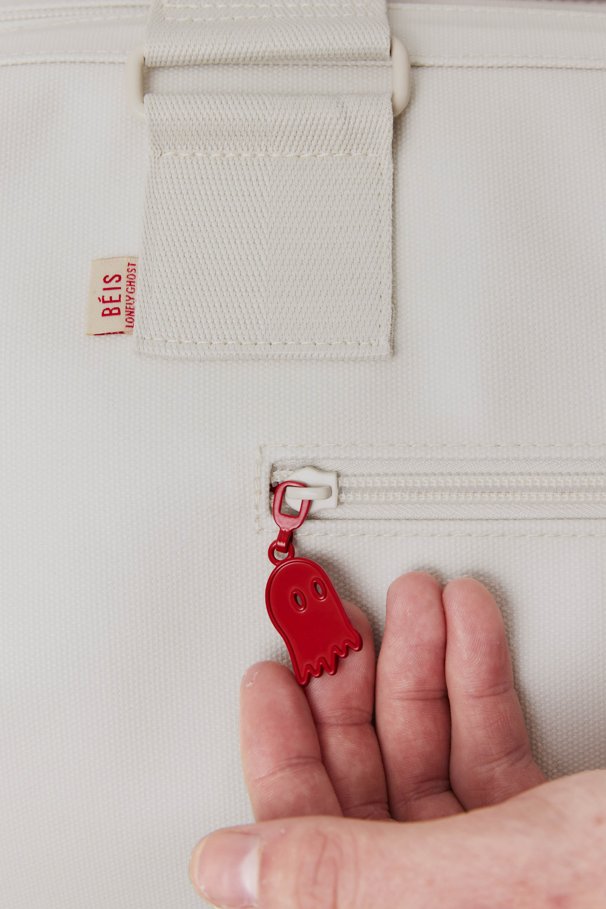 The Weekender Duffle Bag in Ghost White - Perfect for Travel, Gym & Weekend Getaways