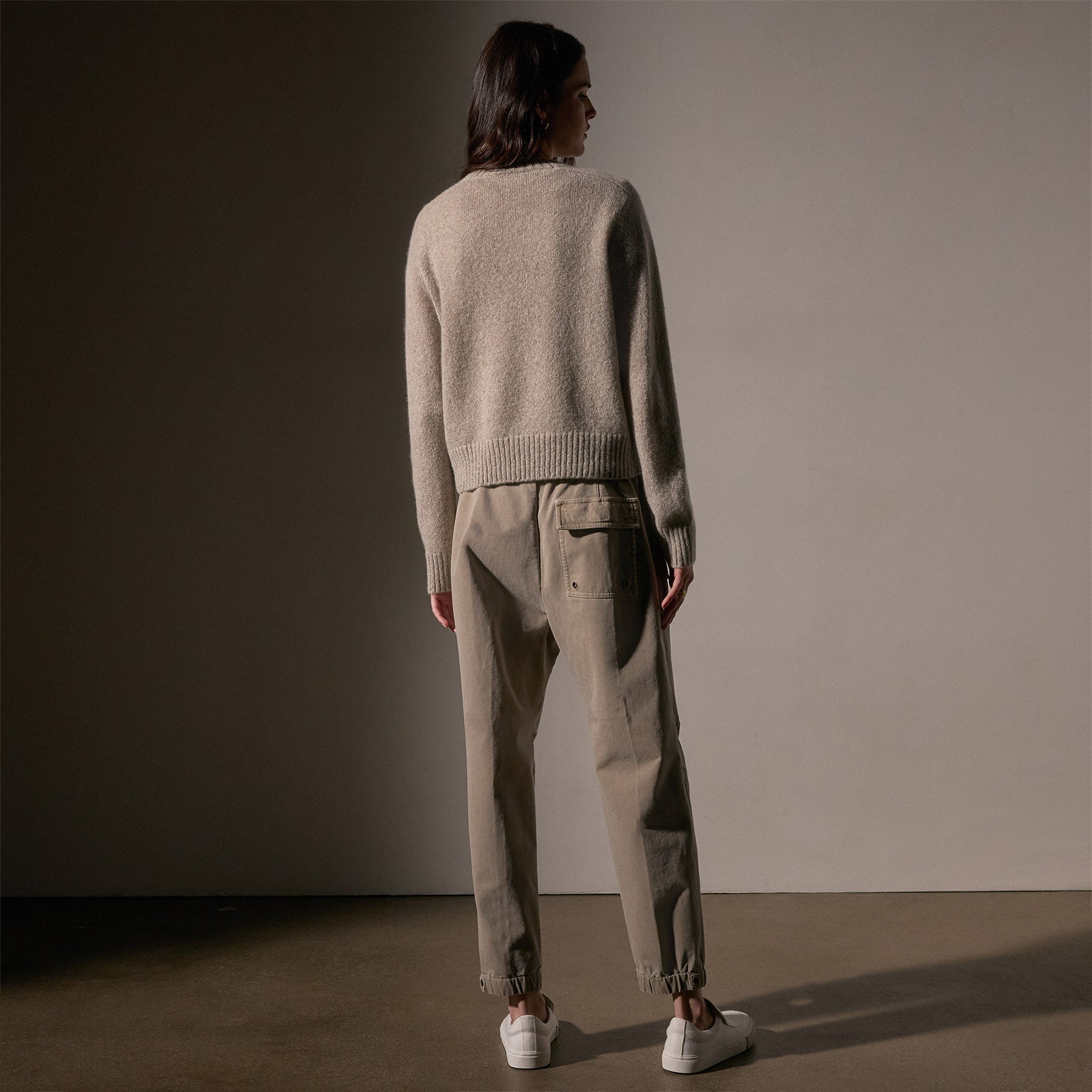Luxury Cashmere Sweater for Women - Soft Crew Neck Saddle Shoulder Pullover in Hazel Brown | Perfect for Fall & Winter, Office Wear, and Casual Outfits