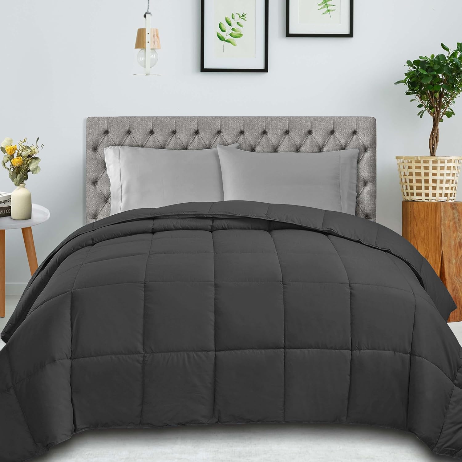 All-Season Reversible Down Alternative Comforter - Lightweight & Hypoallergenic Bedding for Year-Round Comfort - Perfect for Master Bedroom, Guest Room & Dorm Use