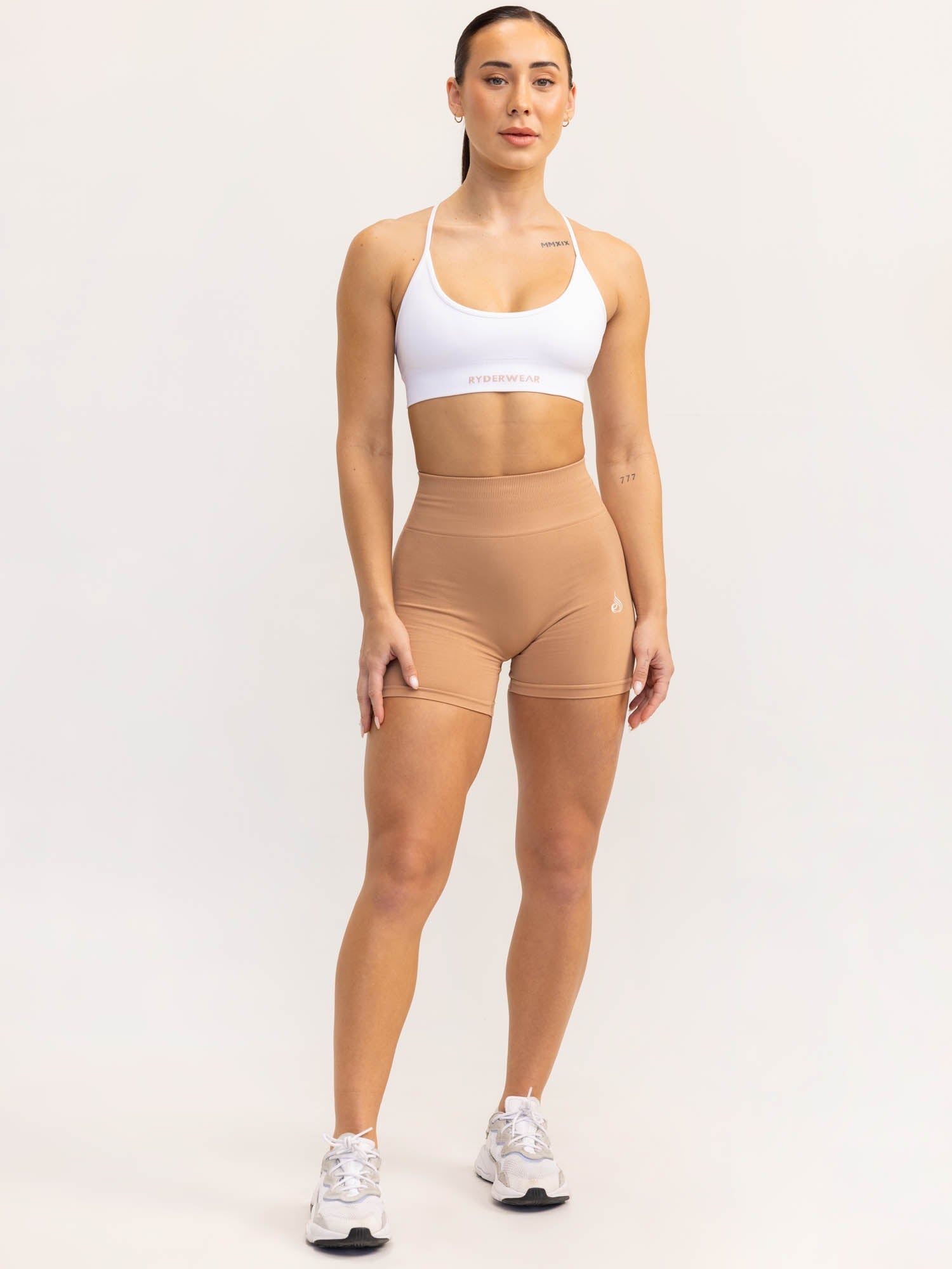 Lift 2.0 Seamless Sports Bra for Women - High Support Workout Top - Breathable Comfort Yoga Bra - White - Perfect for Gym, Running & Yoga
