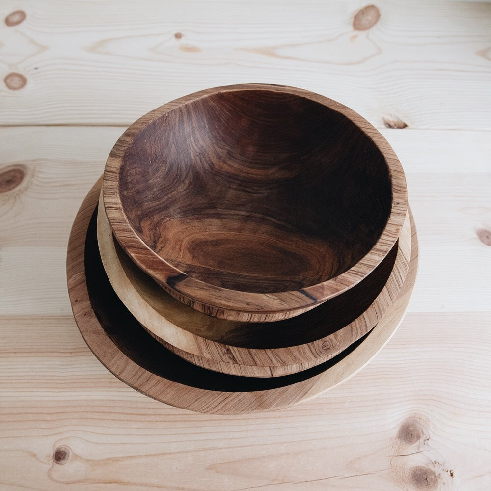 Hand Carved Wild Olive Wood Bowl - Medium Size, Natural Wooden Serving Bowl for Salads, Fruits, Nuts - Perfect for Kitchen, Dining Table & Rustic Home Decor