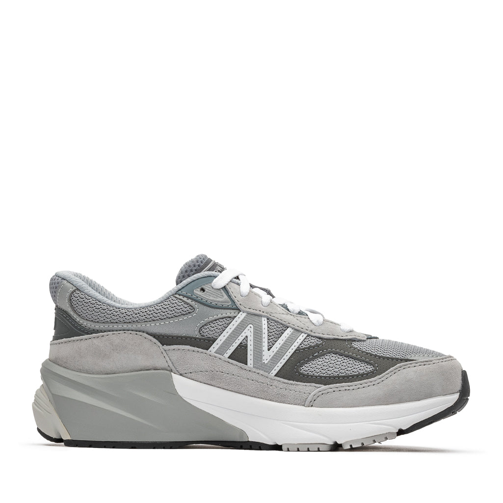 New Balance FuelCell 990v6 Performance Running Shoes (PS) - Light Grey - Men's Athletic Sneakers for Jogging, Training & Everyday Wear