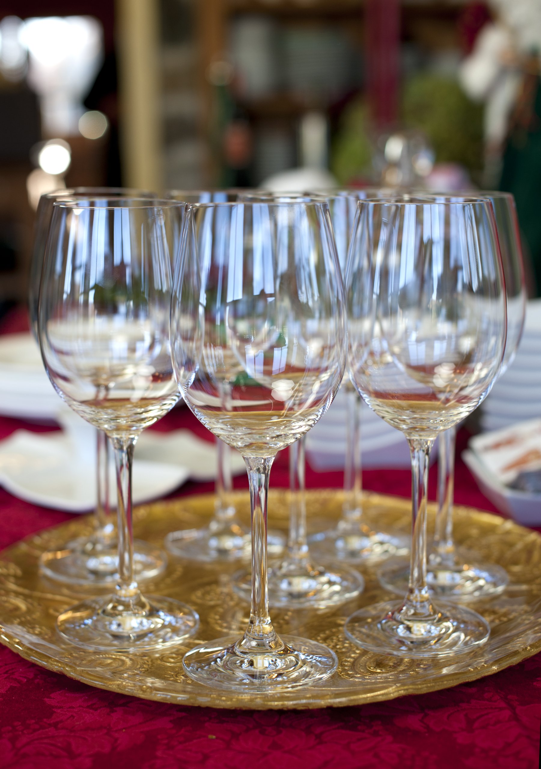 Premium Schott Zwiesel Tritan Crystal Glass Classico Red Wine Glasses - 14 oz, Set of 6 - Shatter-Resistant & Dishwasher Safe Stemware for Fine Dining & Entertaining