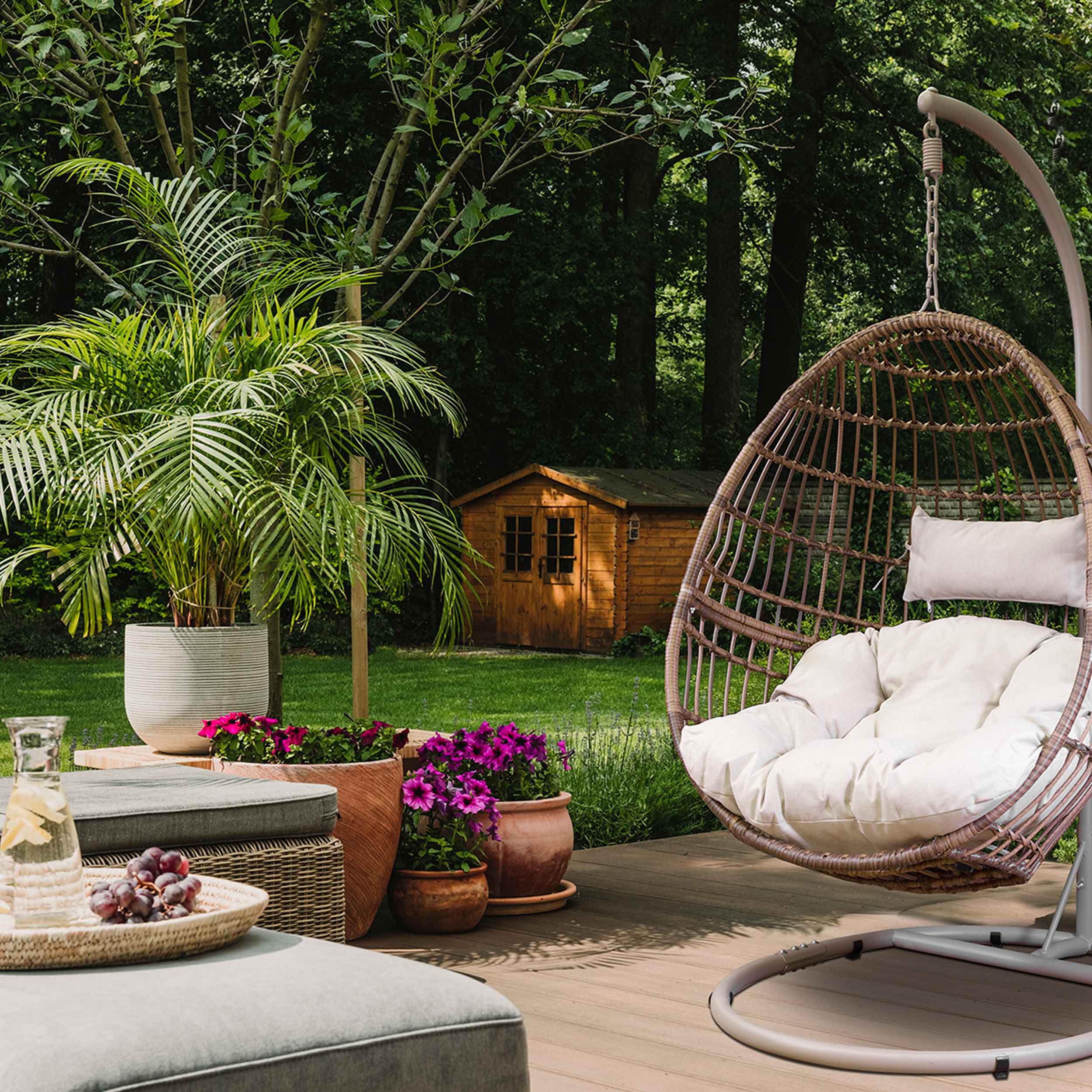 Egg Hanging Swing Chair - Wicker Rattan Basket with Steel Frame DG60 - Perfect for Porch, Patio, Garden & Backyard Relaxation