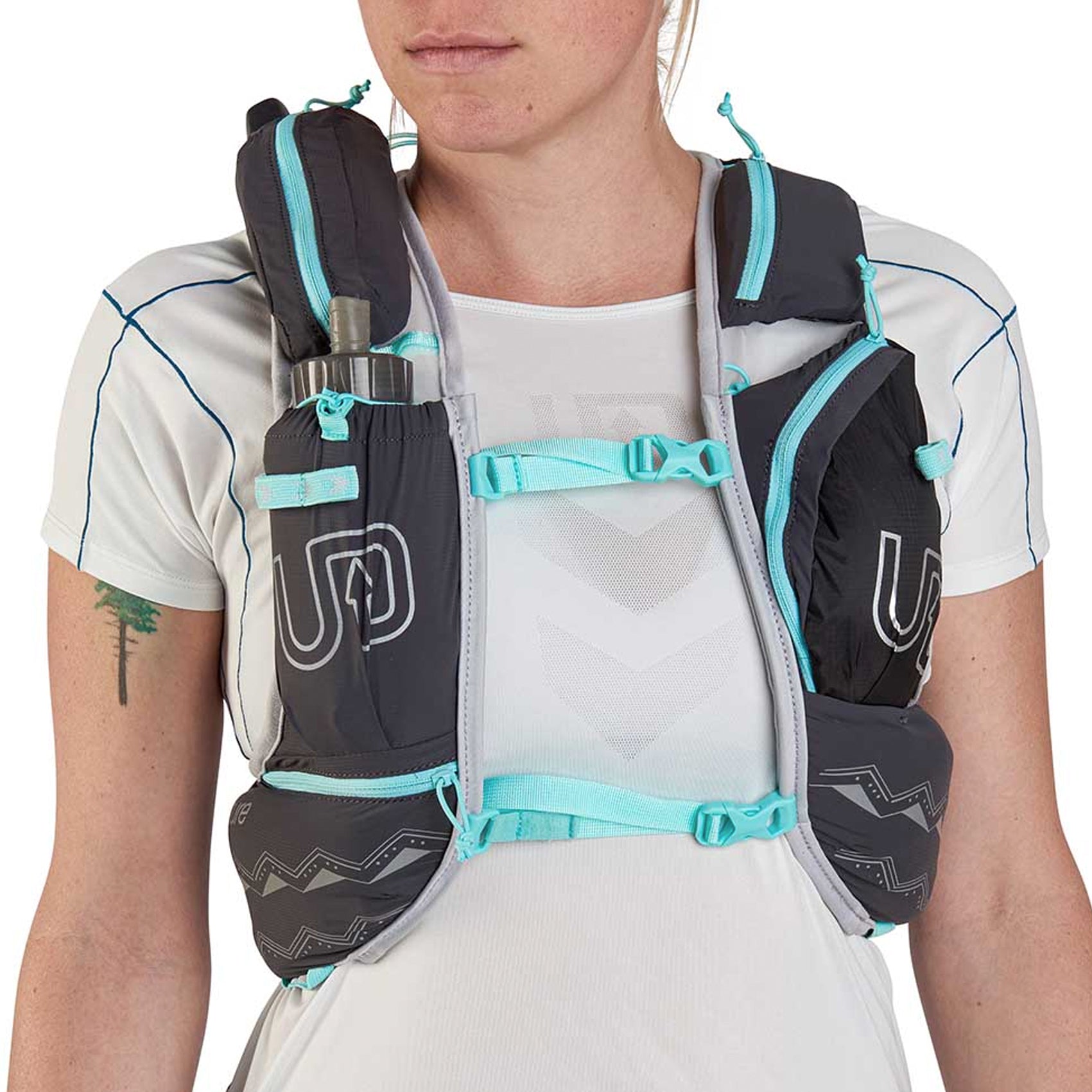 Ultimate Direction Women's Adventure Vesta 5.0 Hydration Running Vest - Lightweight Trail Running Gear for Hiking, Marathon & Outdoor Activities
