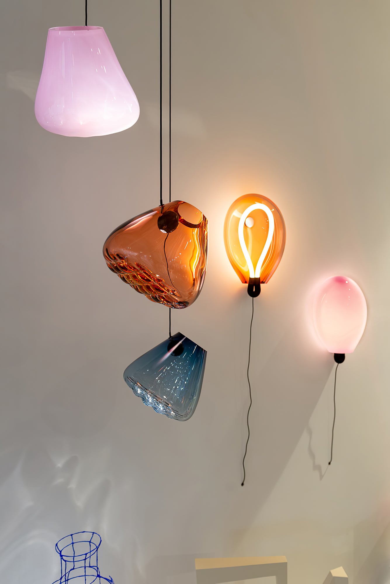 Modern Bulla Wall Light - Sleek LED Sconce for Bedroom, Living Room & Hallway - Dimmable Indoor Lighting Fixture - Perfect for Home Decor & Ambient Lighting
