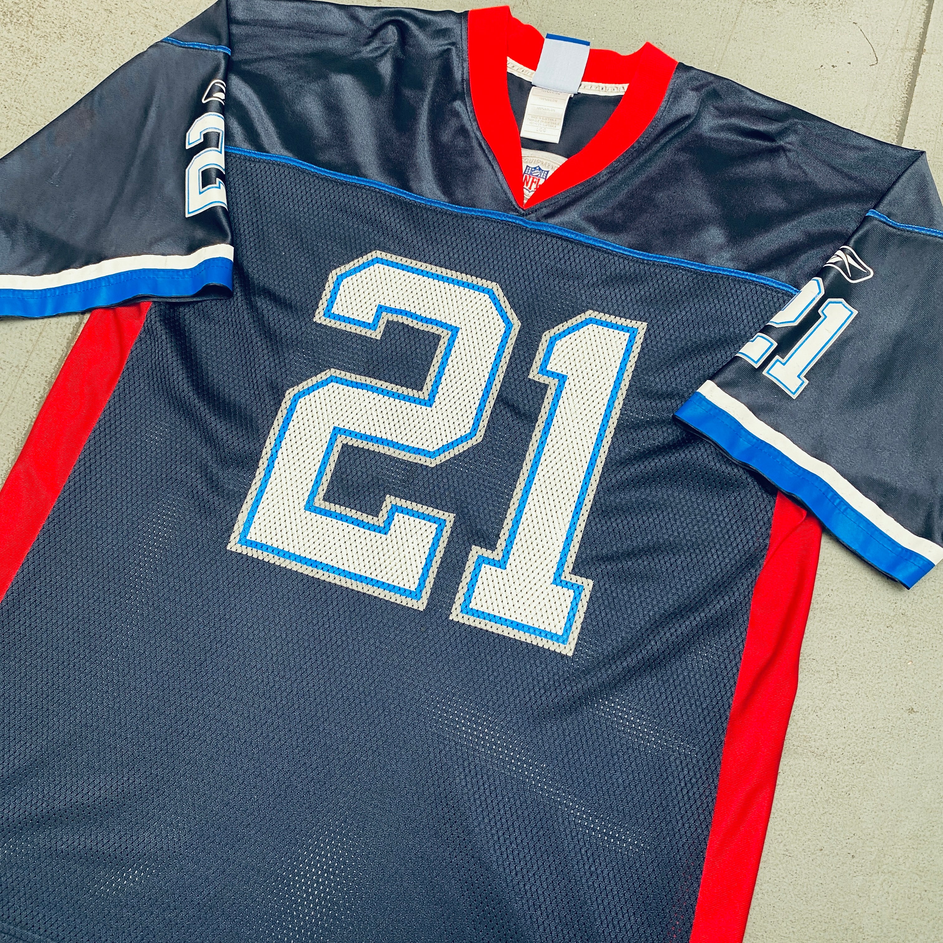 Buffalo Bills Willis McGahee 2006-2007 Large NFL Jersey - Authentic Football Fan Gear for Game Day & Tailgating